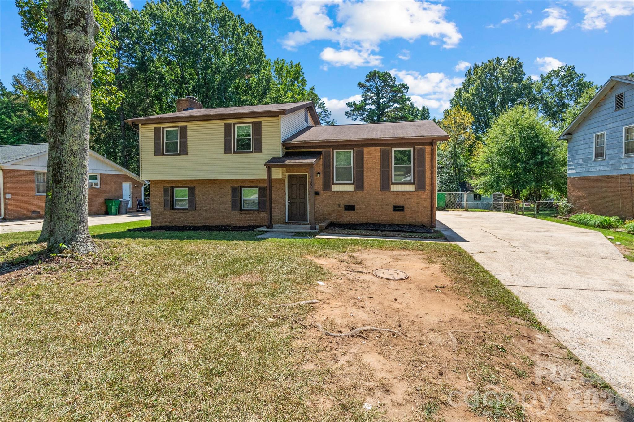 7100 Covecreek Drive Property Photo 2