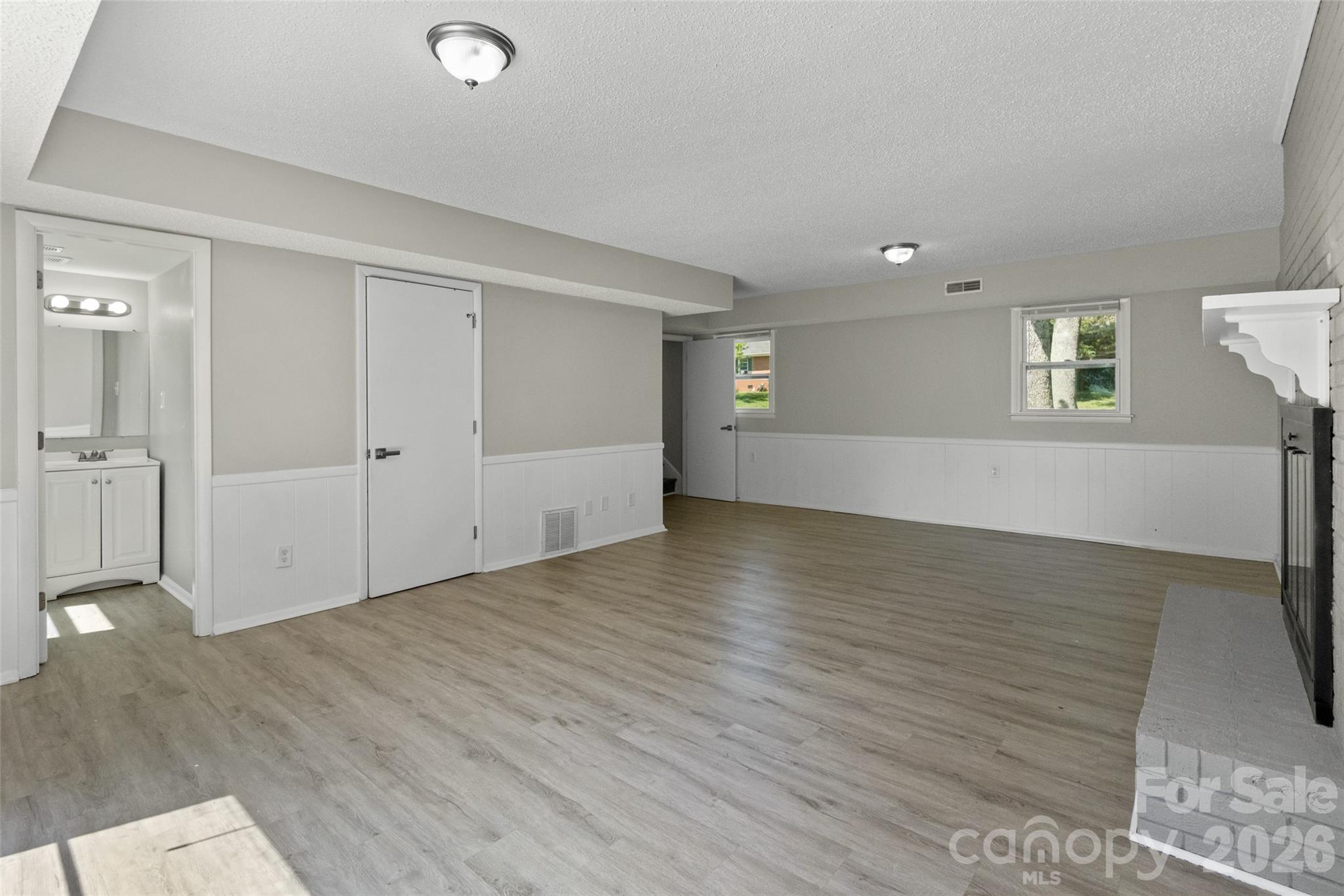 7100 Covecreek Drive Property Photo 26