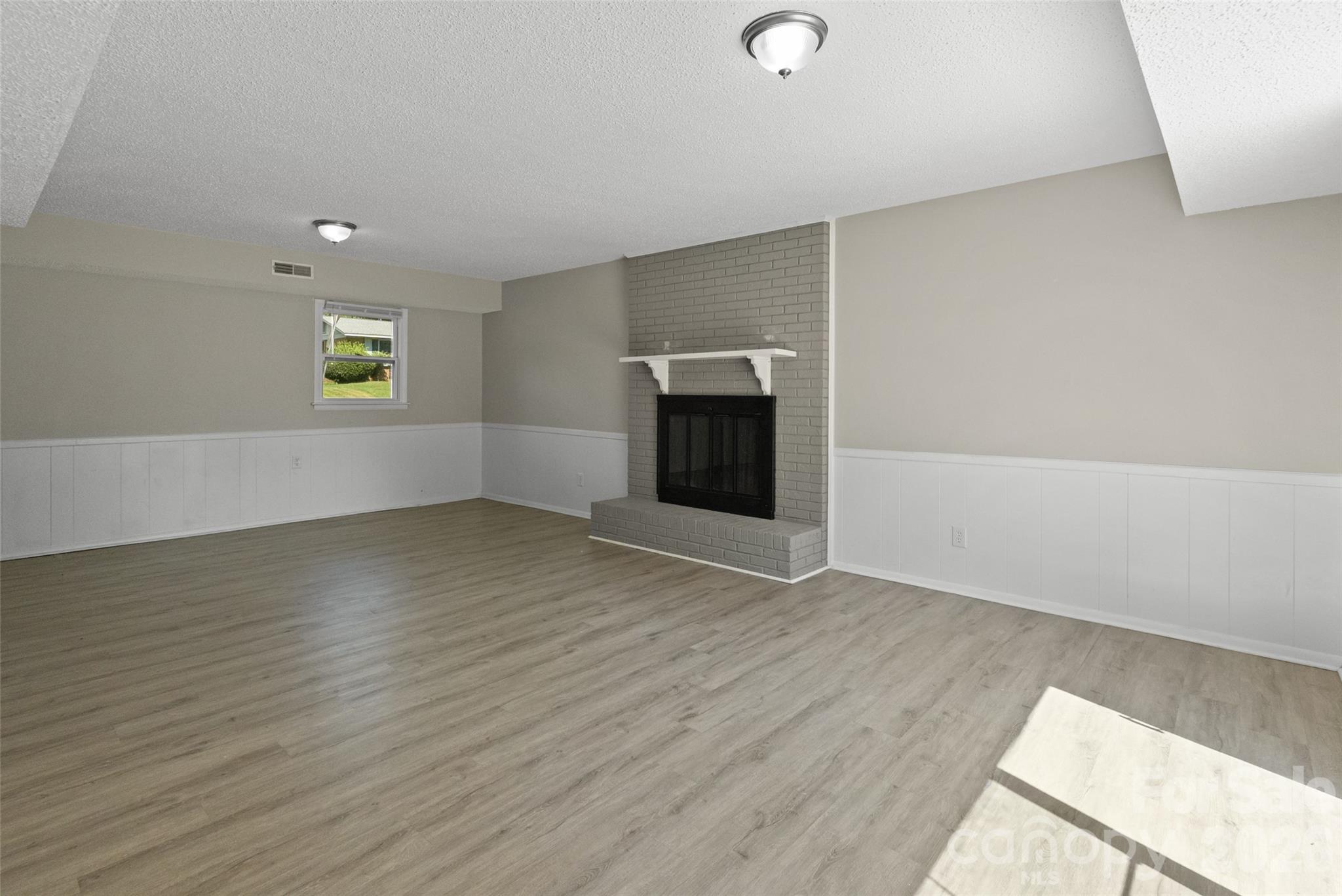 7100 Covecreek Drive Property Photo 27