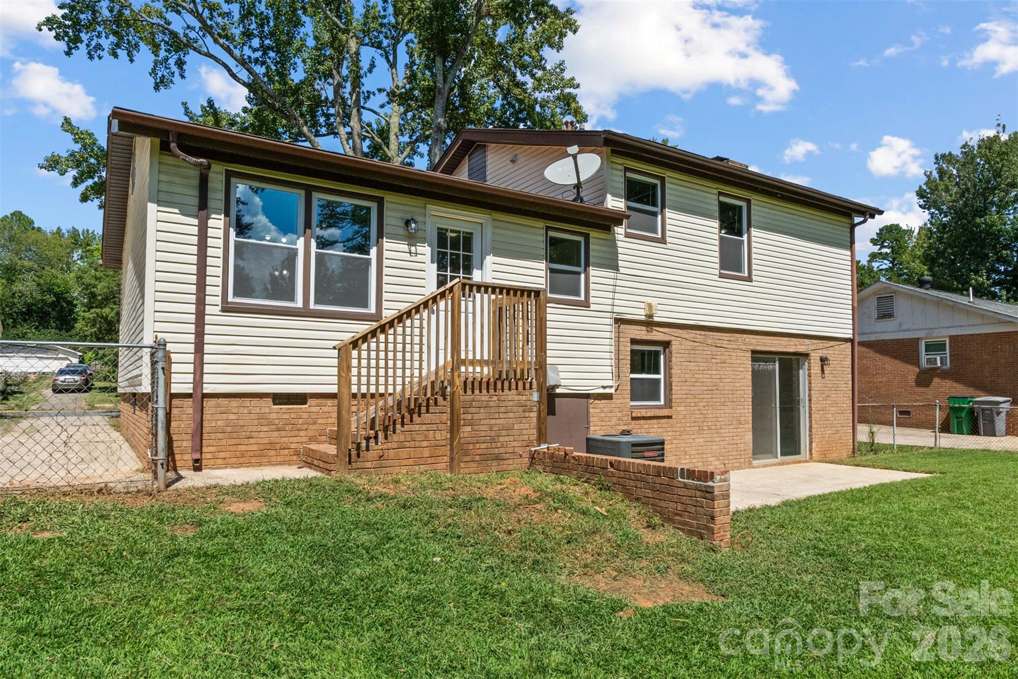 7100 Covecreek Drive Property Photo 32