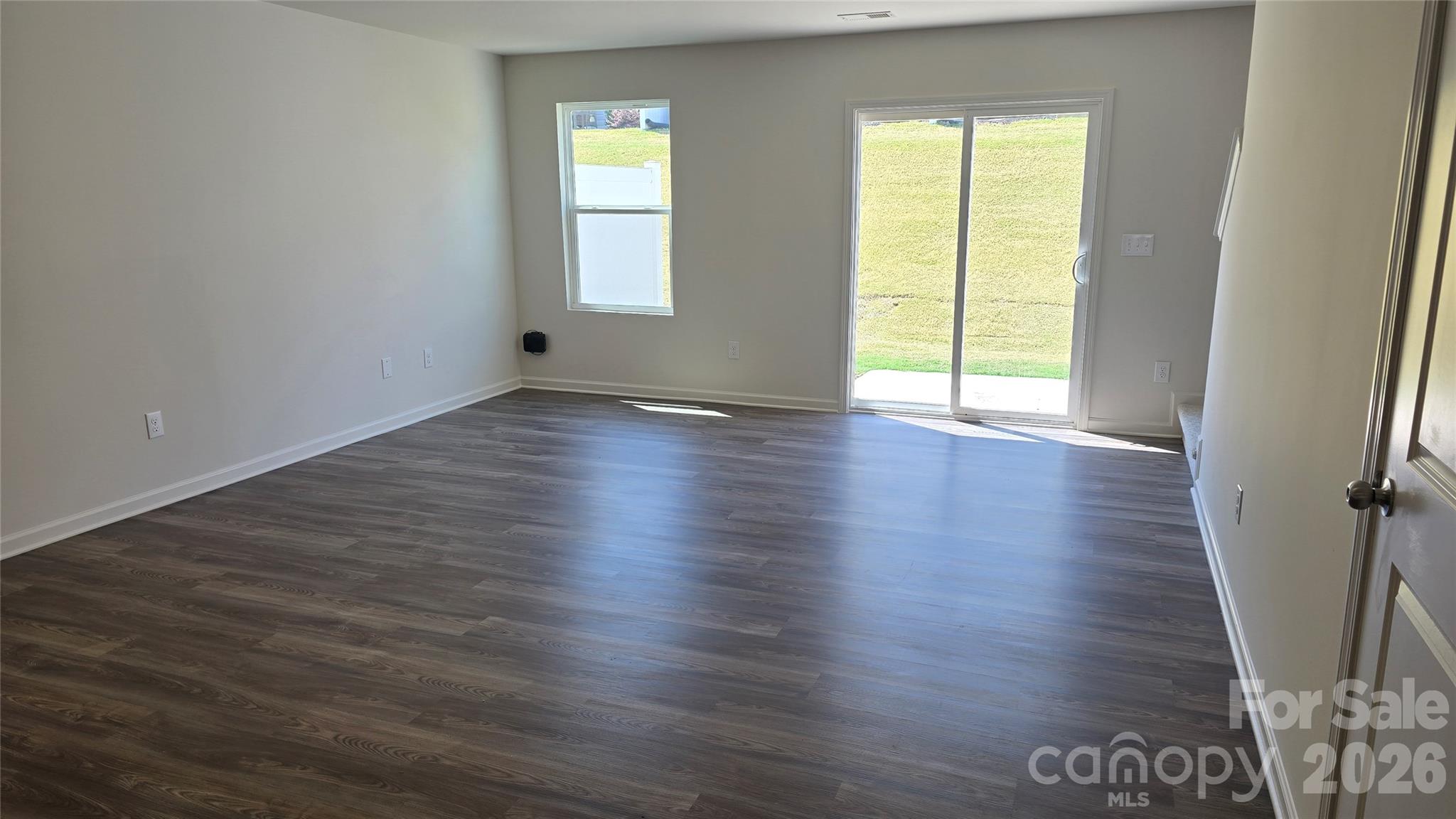 1941 Tranquility Circle Property Photo 4