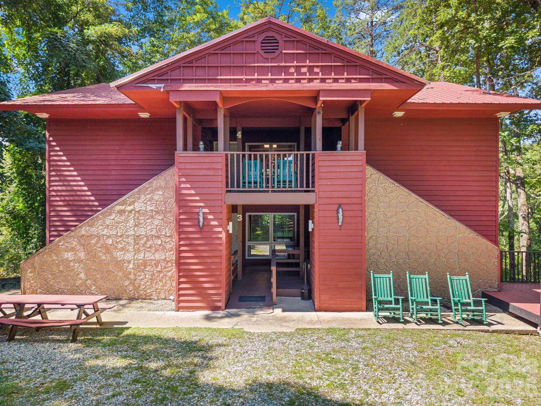 55 57 Observation Point Drive Property Photo 1