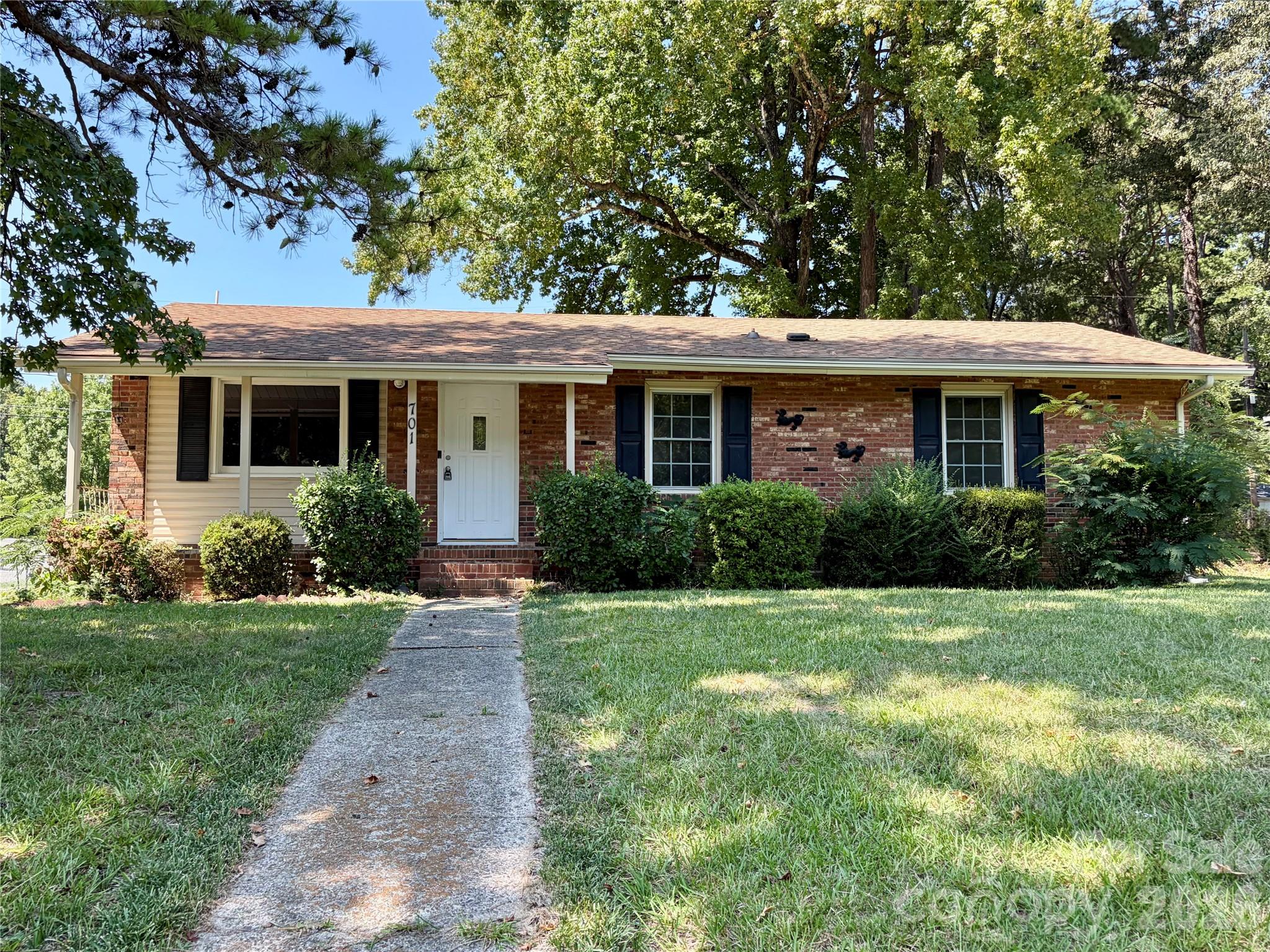 701 Bilmark Avenue Property Photo 1