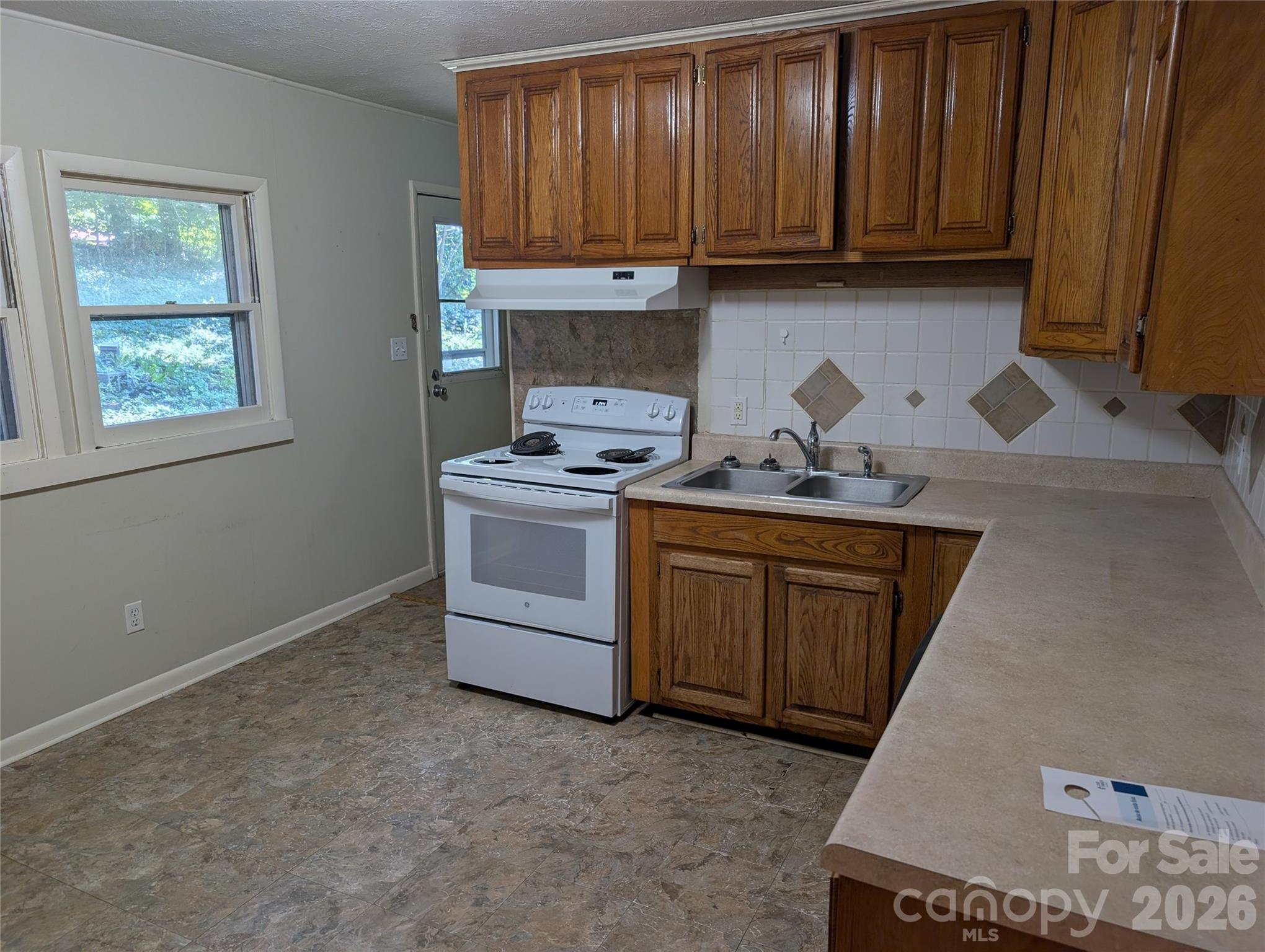202 Melody Circle Property Photo 28