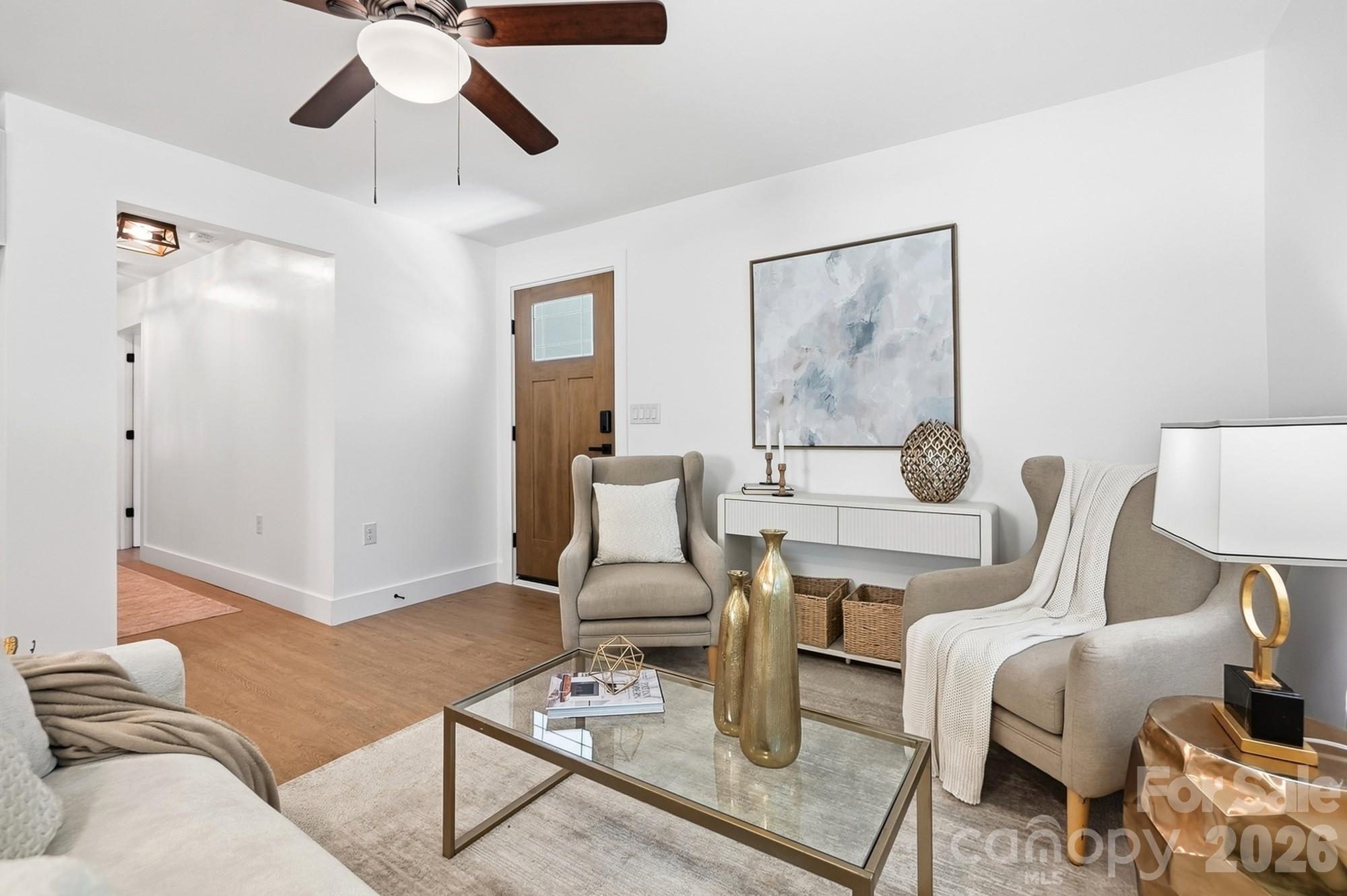 2204 Rozzelles Ferry Road Property Photo 8