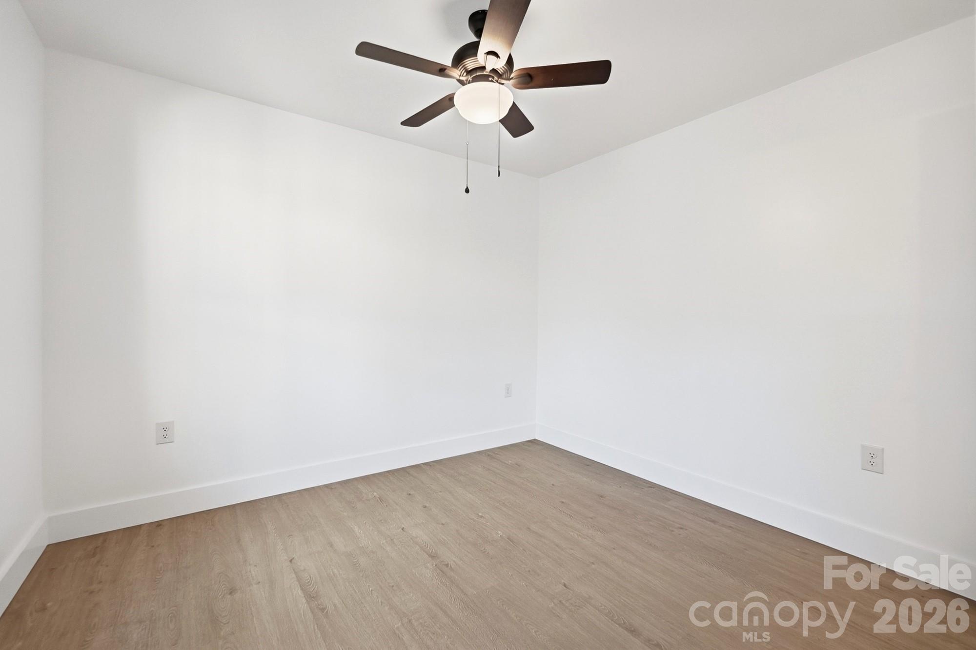2204 Rozzelles Ferry Road Property Photo 30