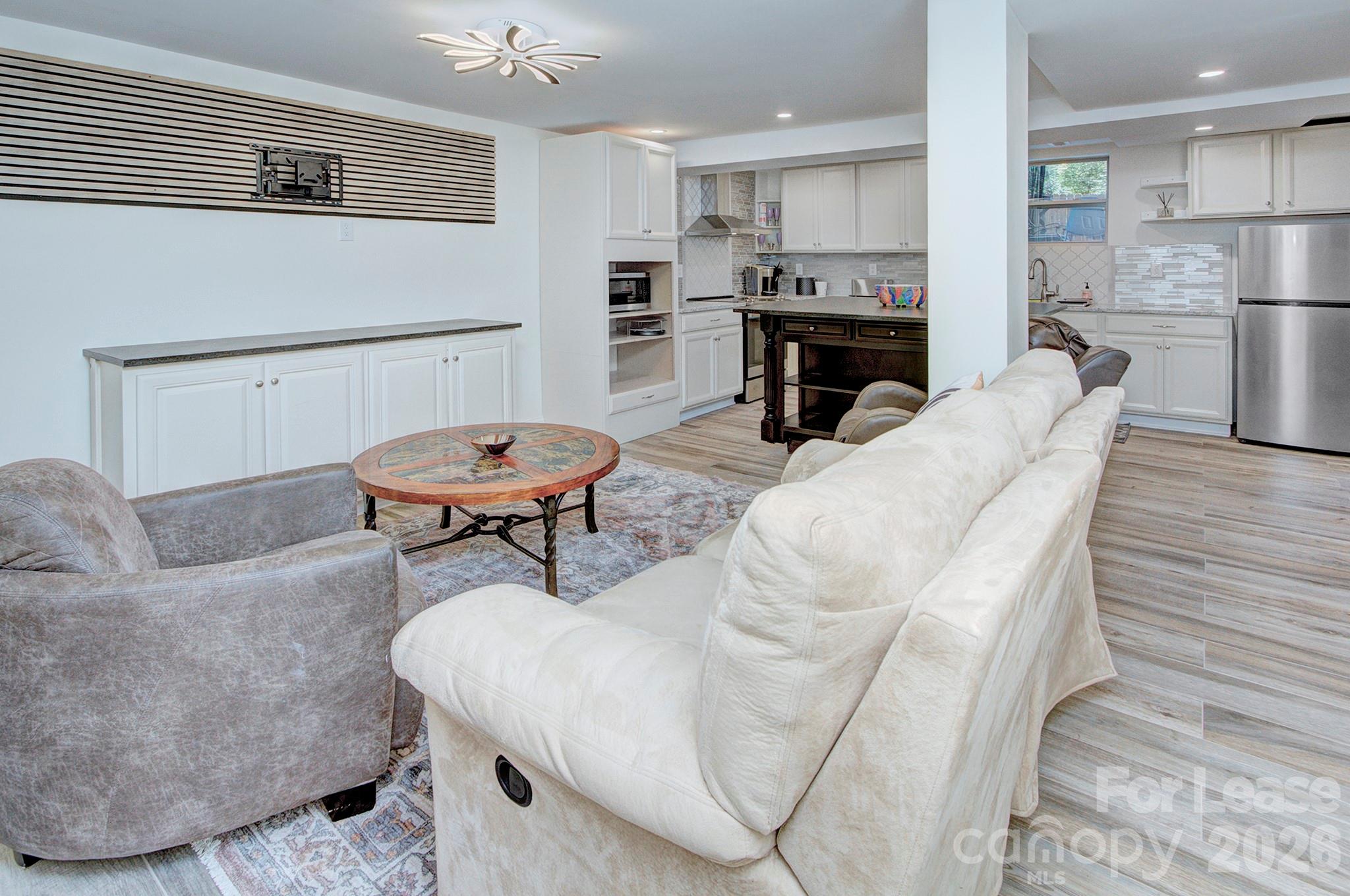 709 Baldwin Avenue B Property Photo 6