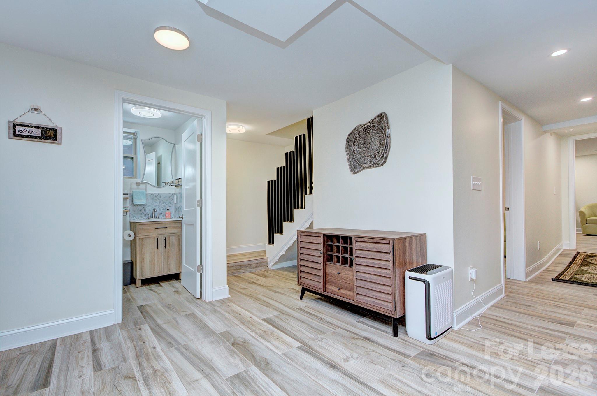709 Baldwin Avenue B Property Photo 8