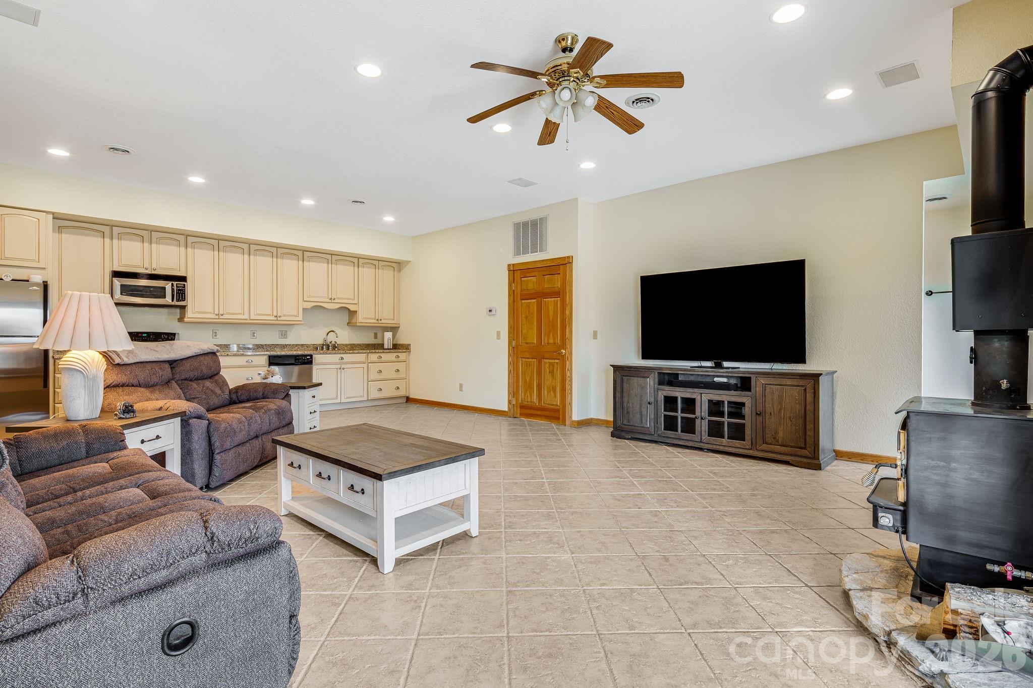 20 Stony Crest Drive Property Photo 29