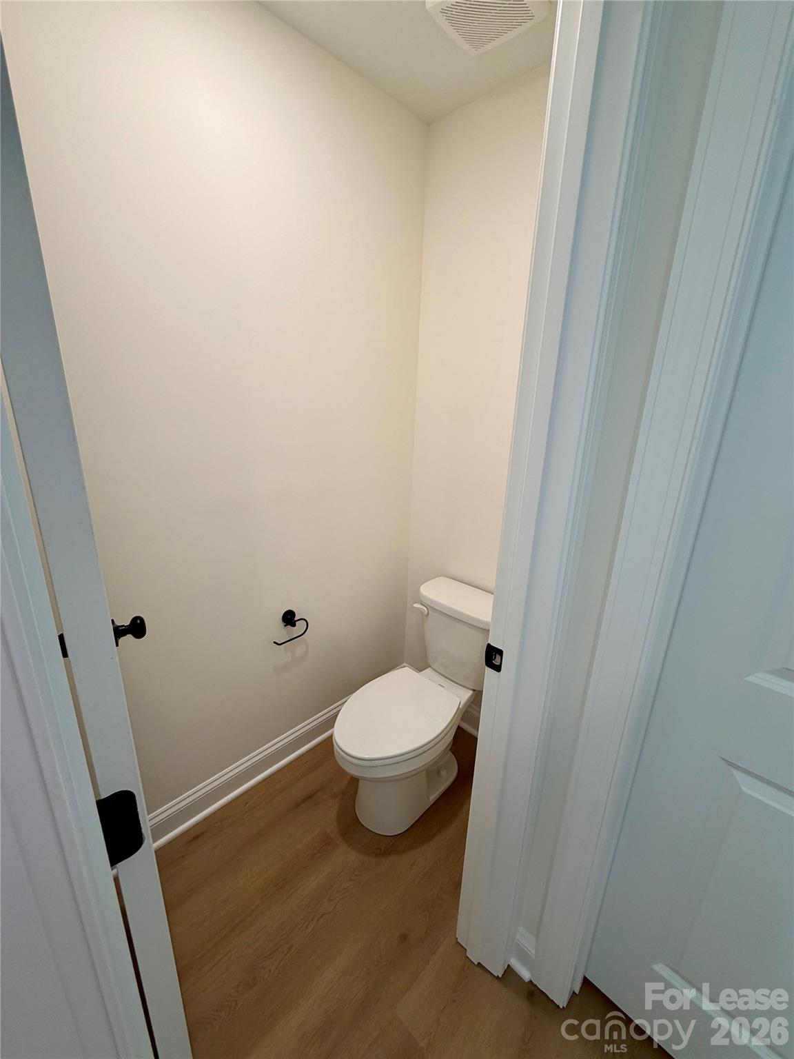 1211 Brecken Court Property Photo 15