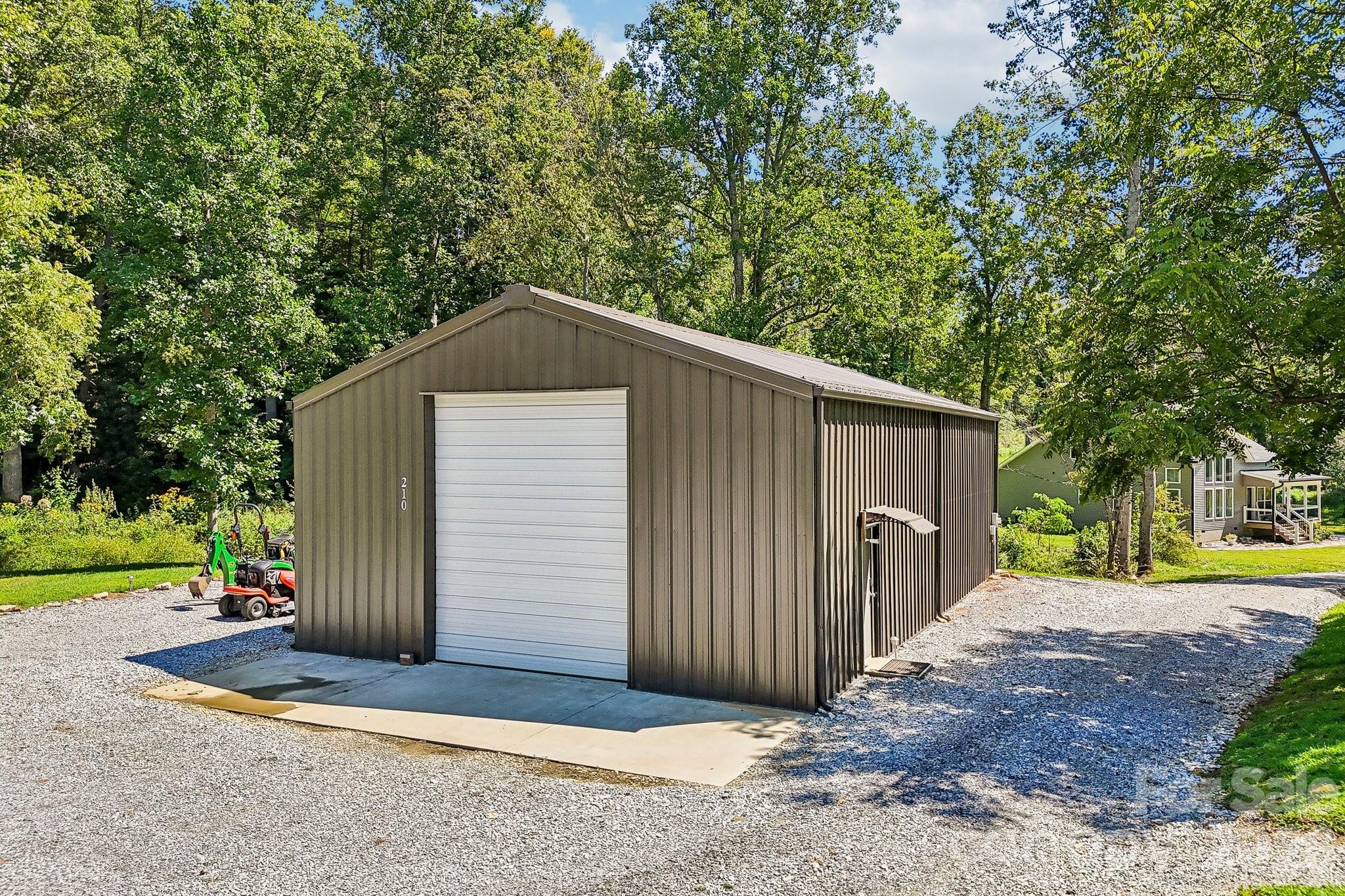 224 & 198 Carpenter Road Property Photo 21