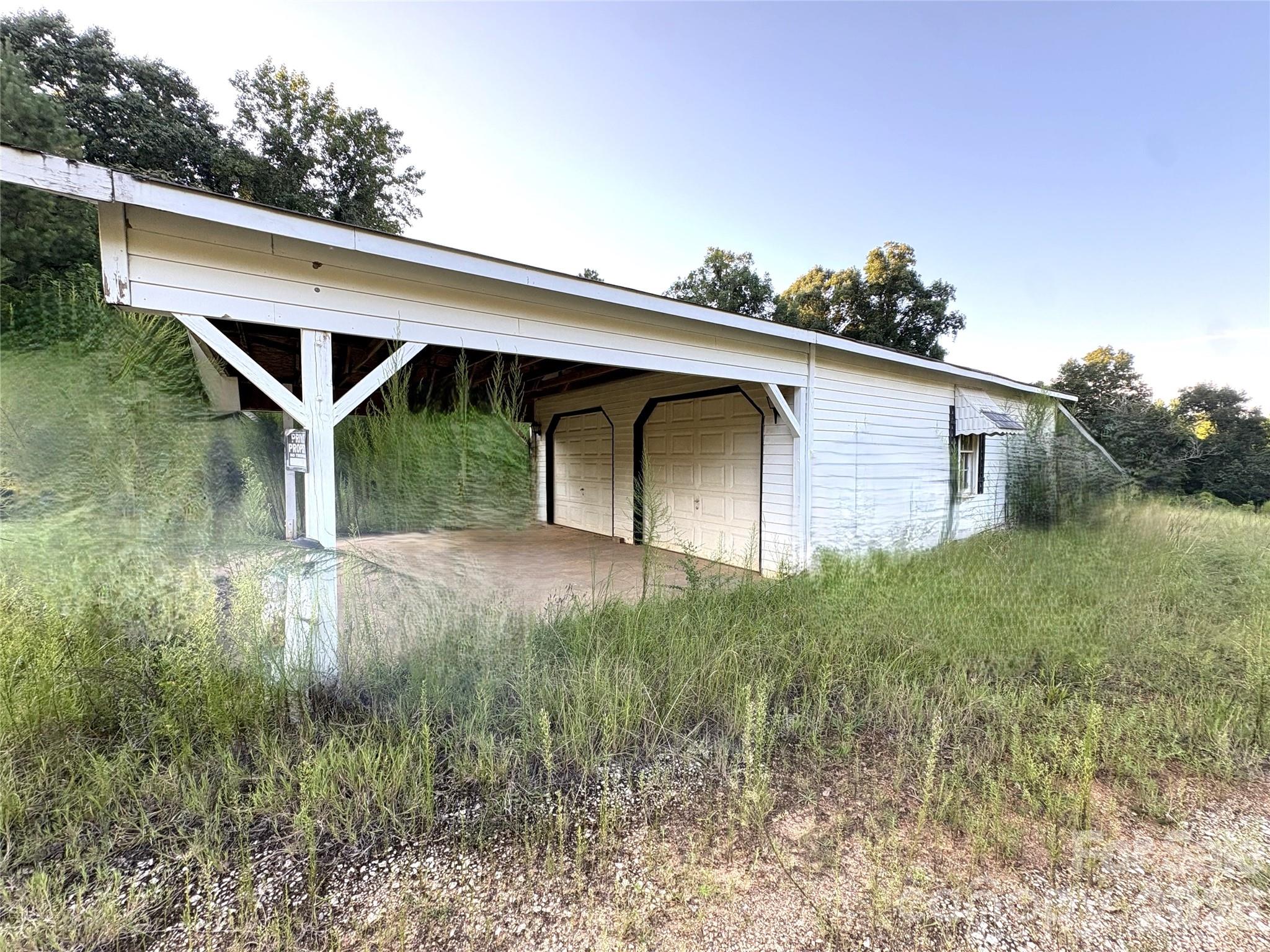 3336 University Drive Property Photo 2