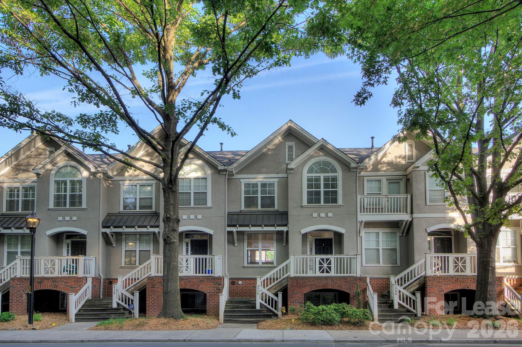 210 S Cedar Street Property Photo 1