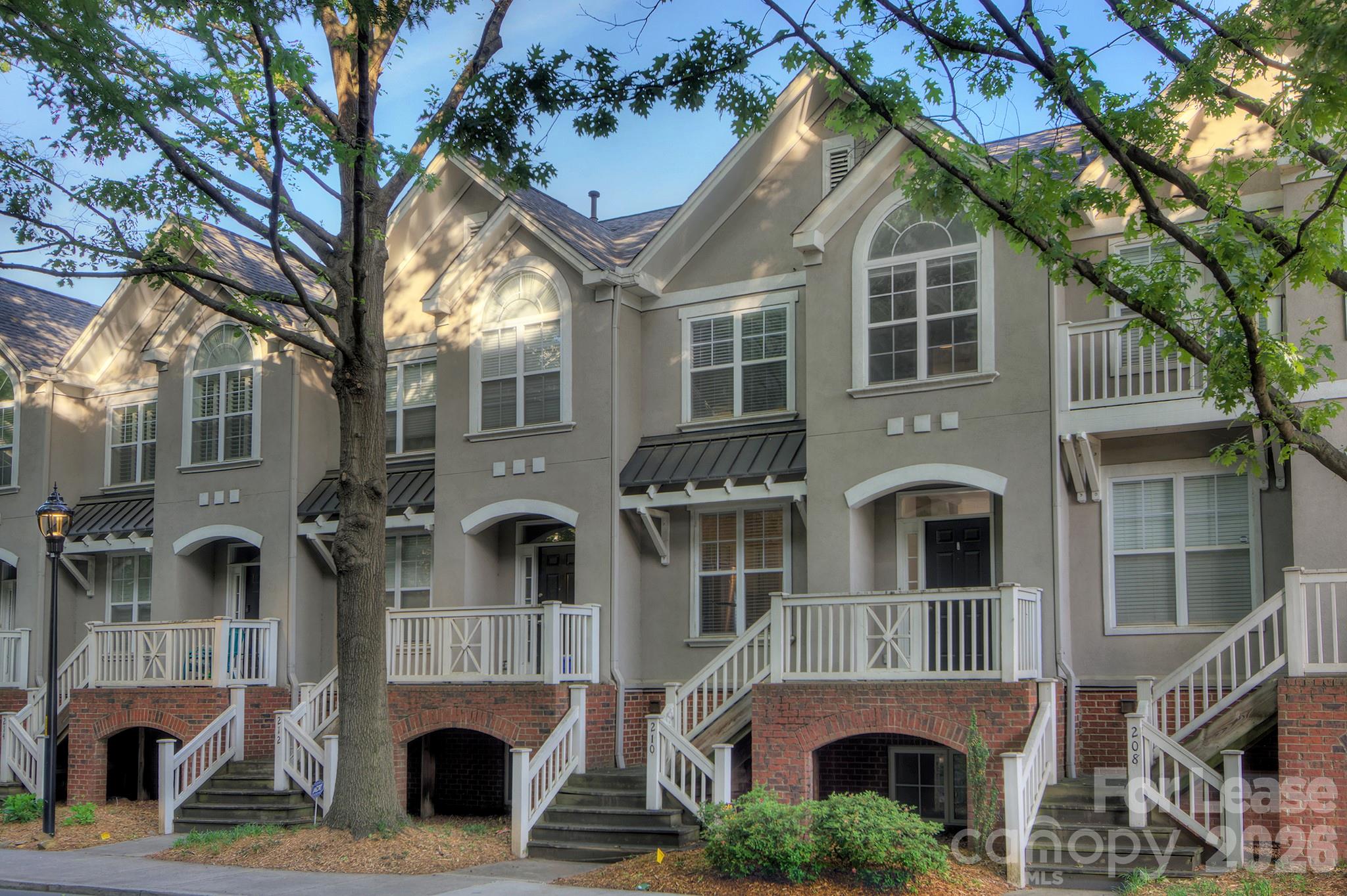 210 S Cedar Street Property Photo 2