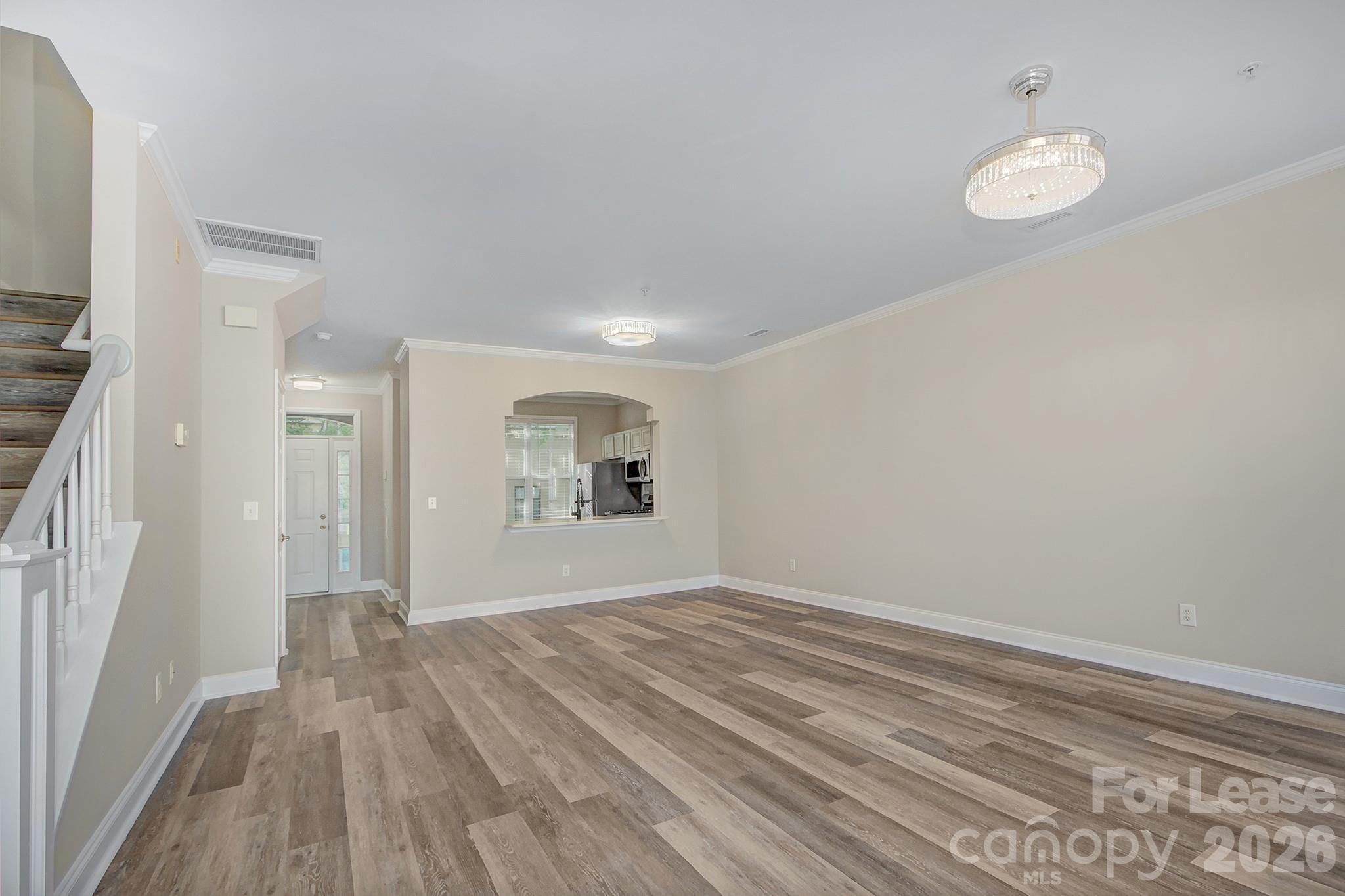 210 S Cedar Street Property Photo 8
