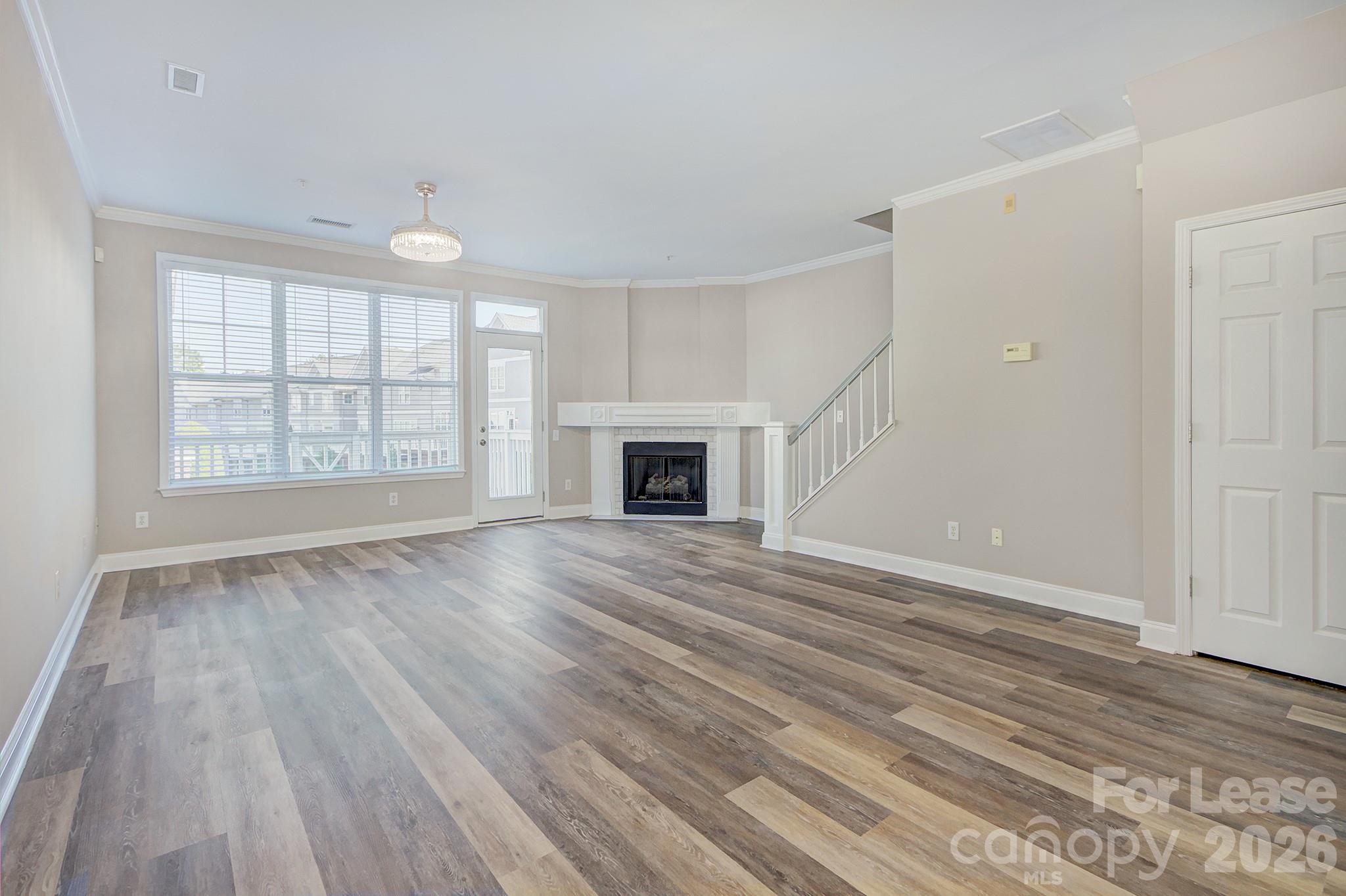 210 S Cedar Street Property Photo 9