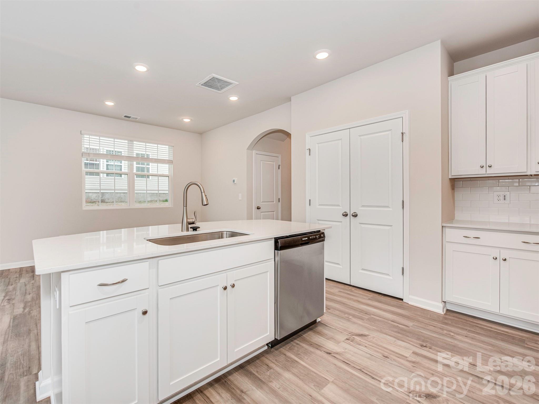 4421979 Property Photo 8
