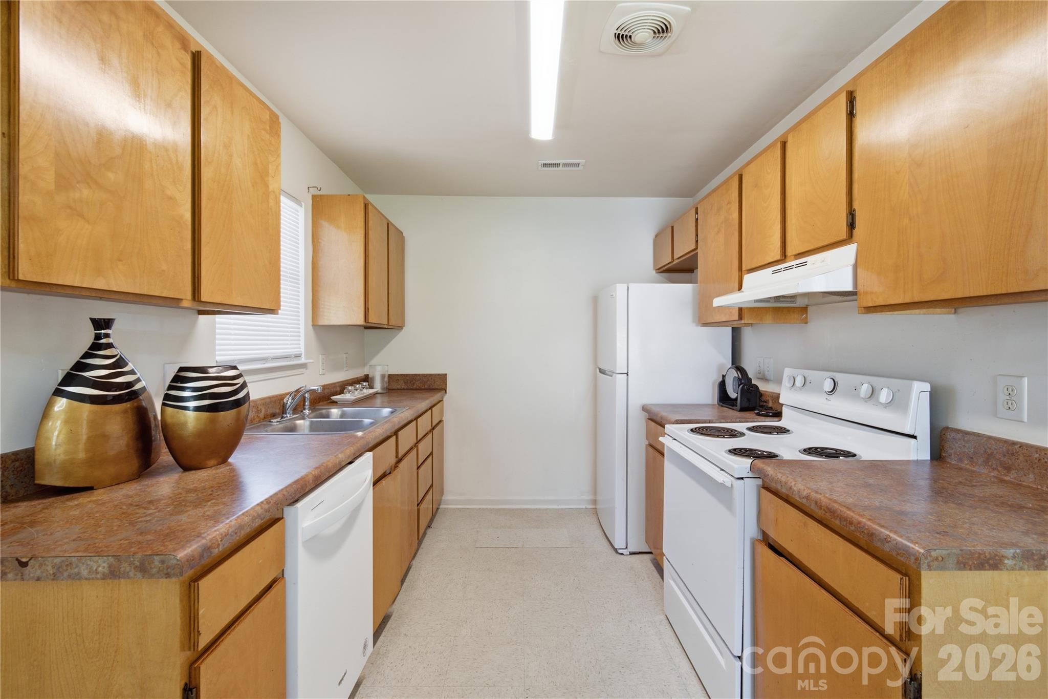 3608 Corbett Street Property Photo 6