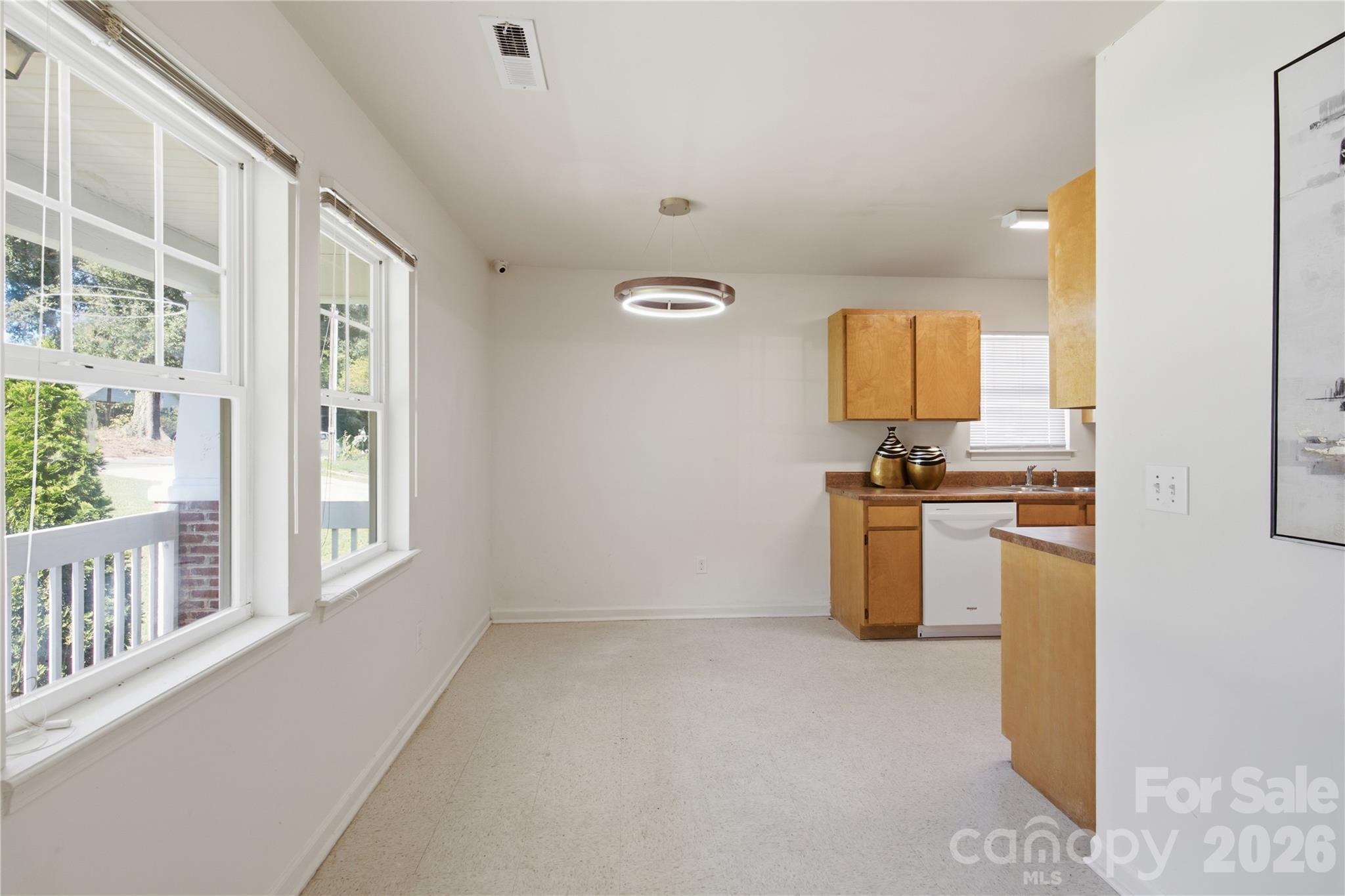 3608 Corbett Street Property Photo 7