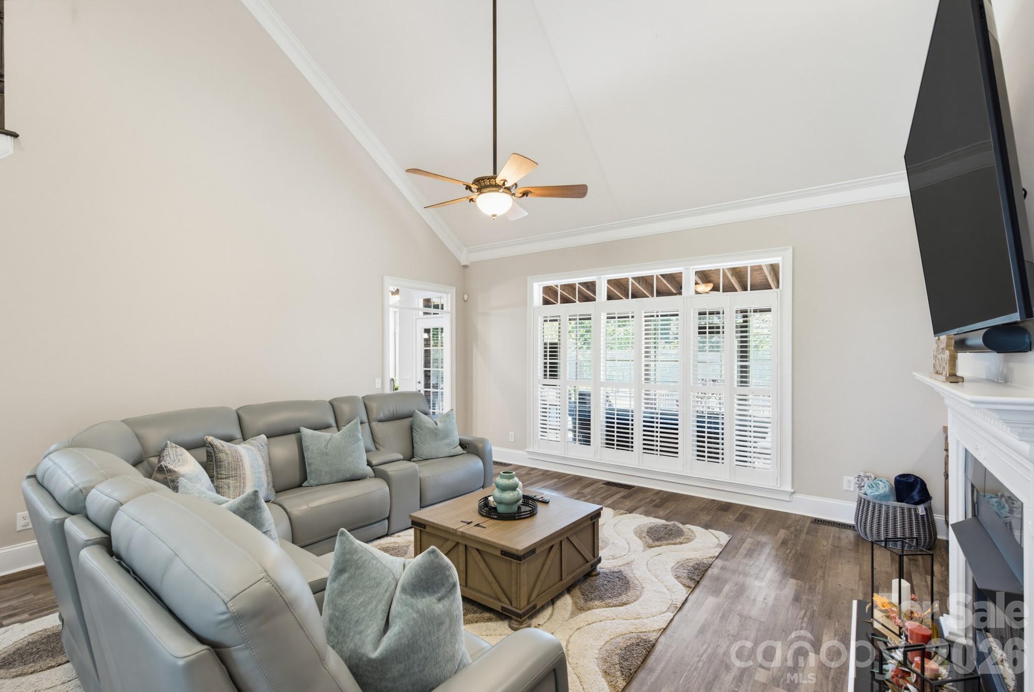 1177 Springlake Road Property Photo 10