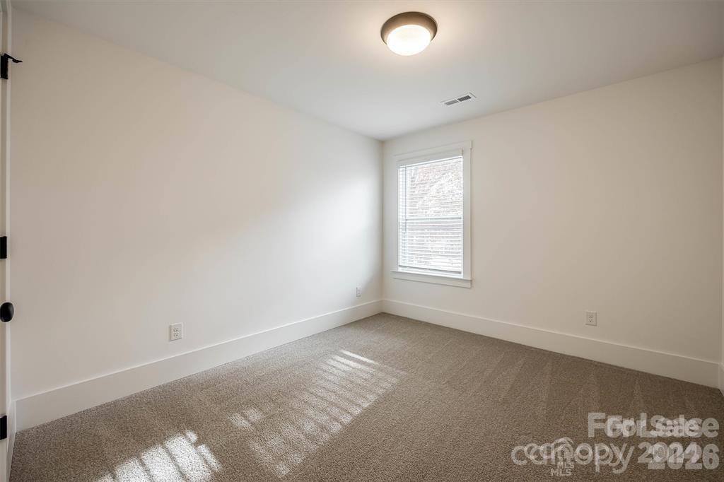 1241 Eastway Drive Property Photo 13