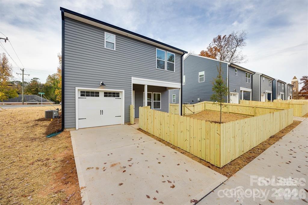 1241 Eastway Drive Property Photo 16
