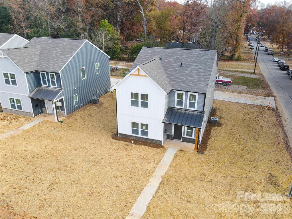 1241 Eastway Drive Property Photo 17