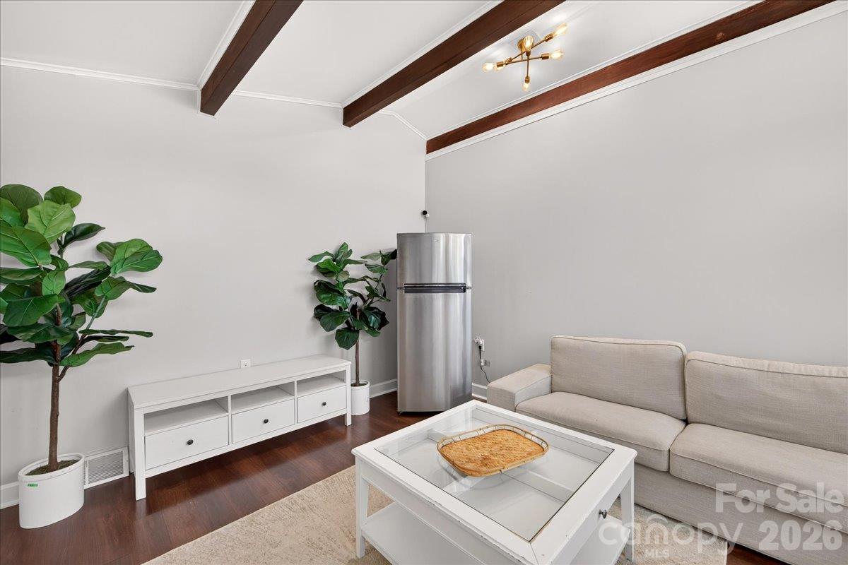 1811 Little Rock Road Property Photo 8