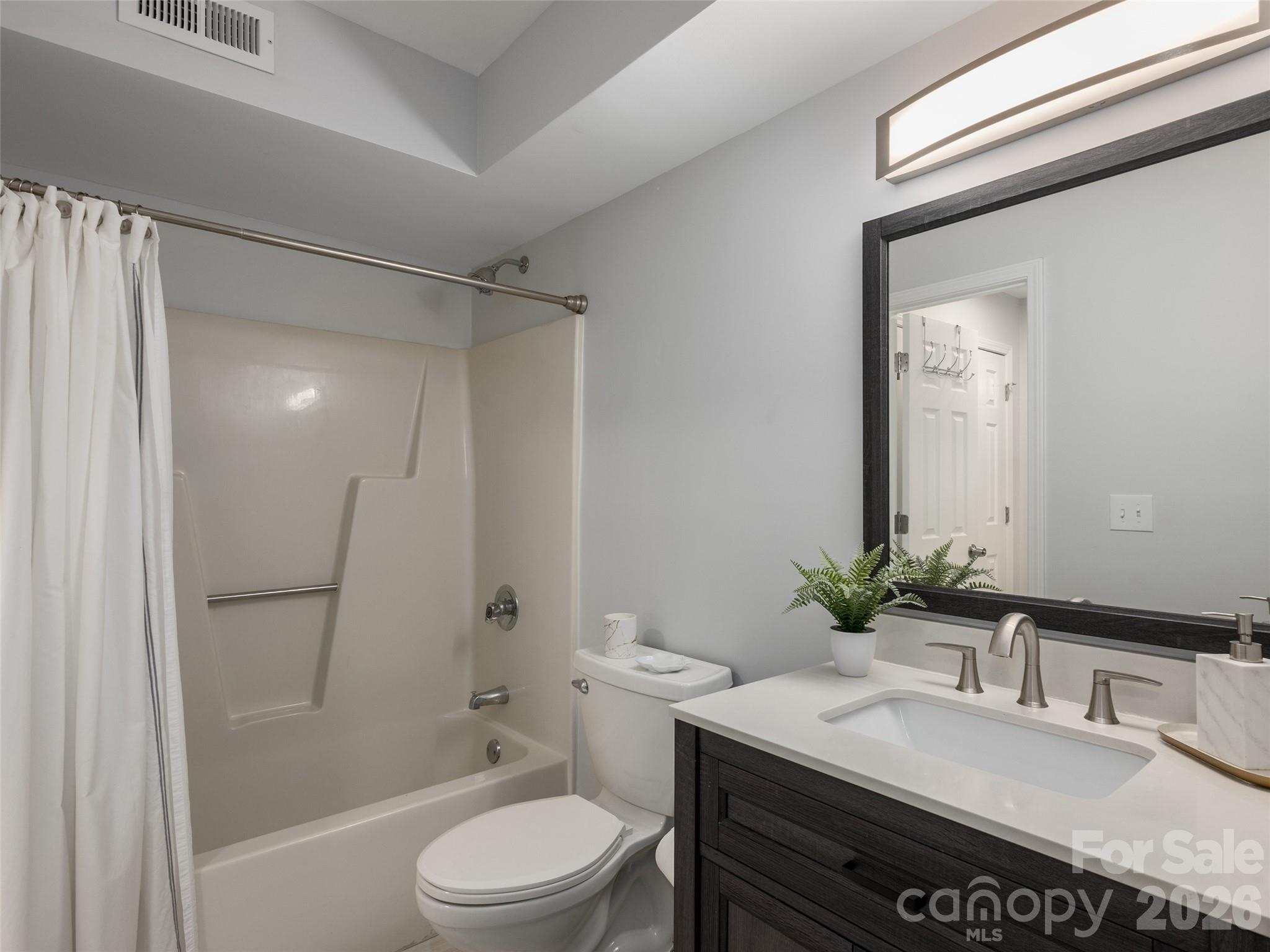110 Heywood Road 4a Property Photo 11