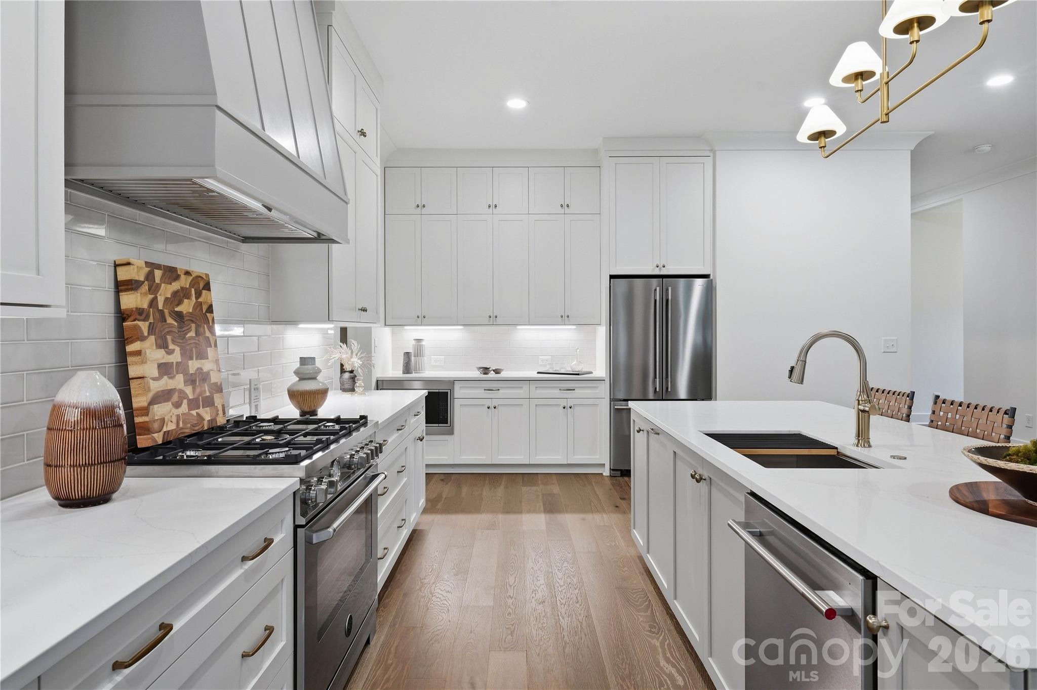 1115 Lomax Avenue Property Photo 14