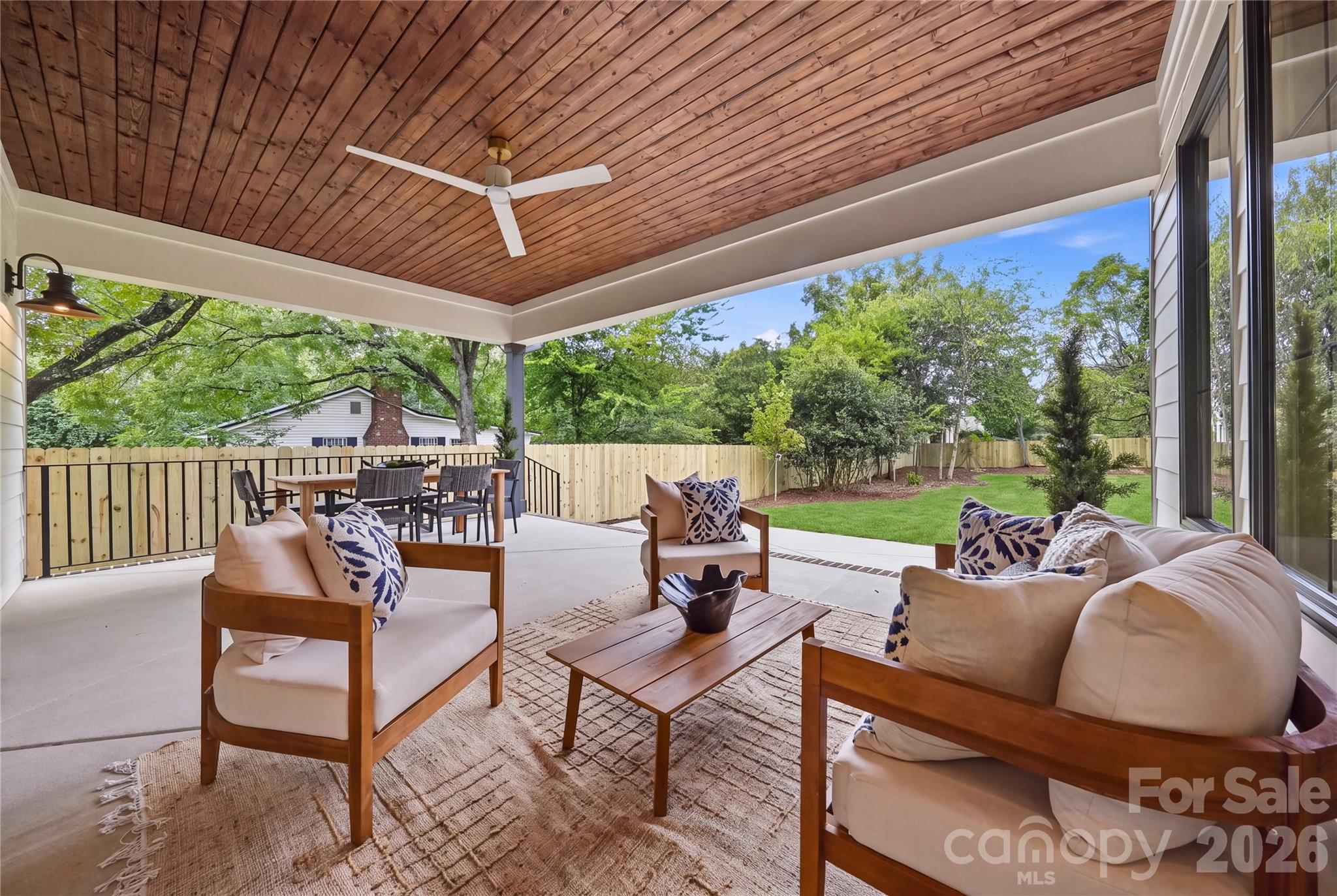 1115 Lomax Avenue Property Photo 20
