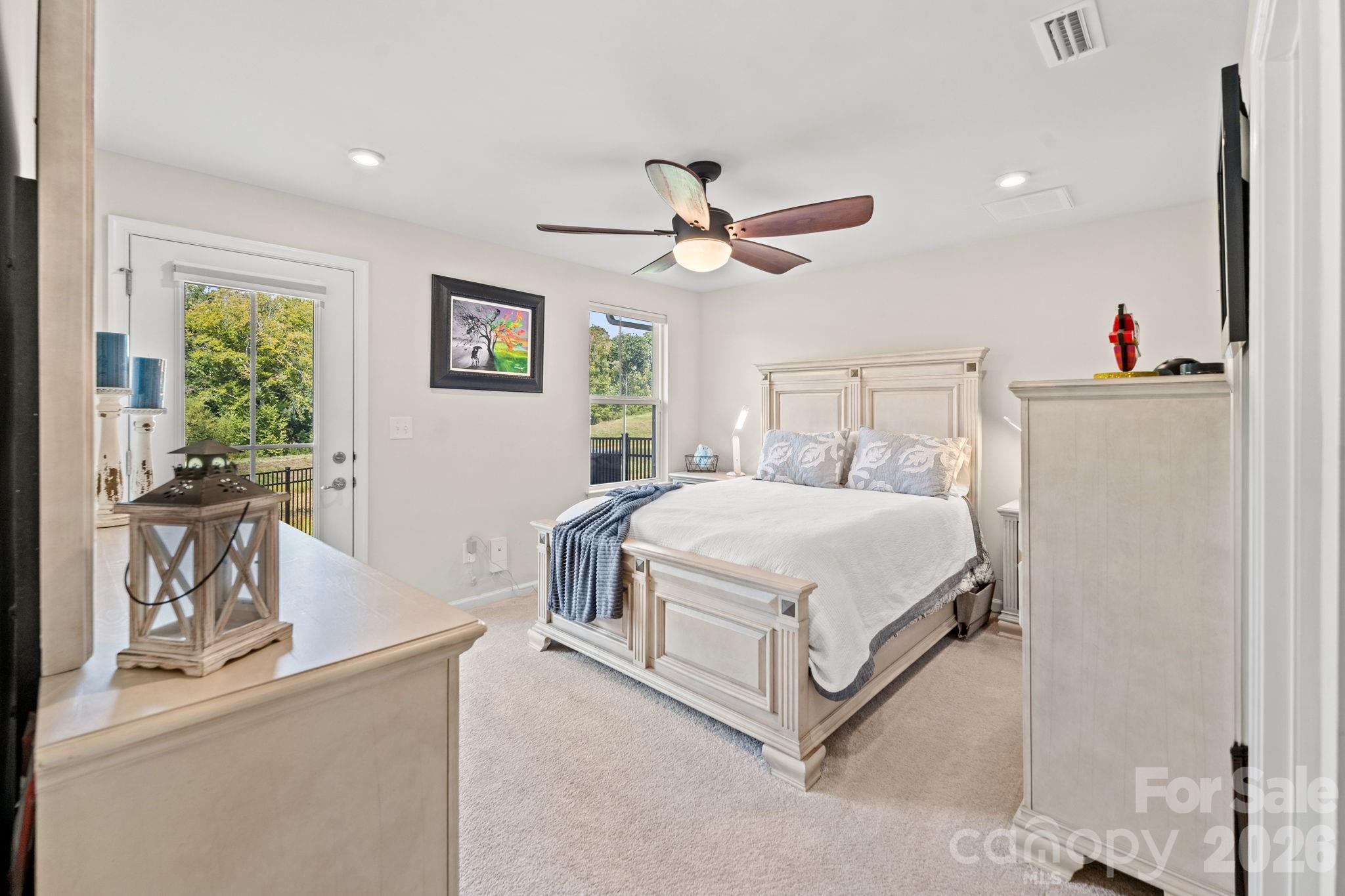 435 Lahinch Drive Property Photo 12