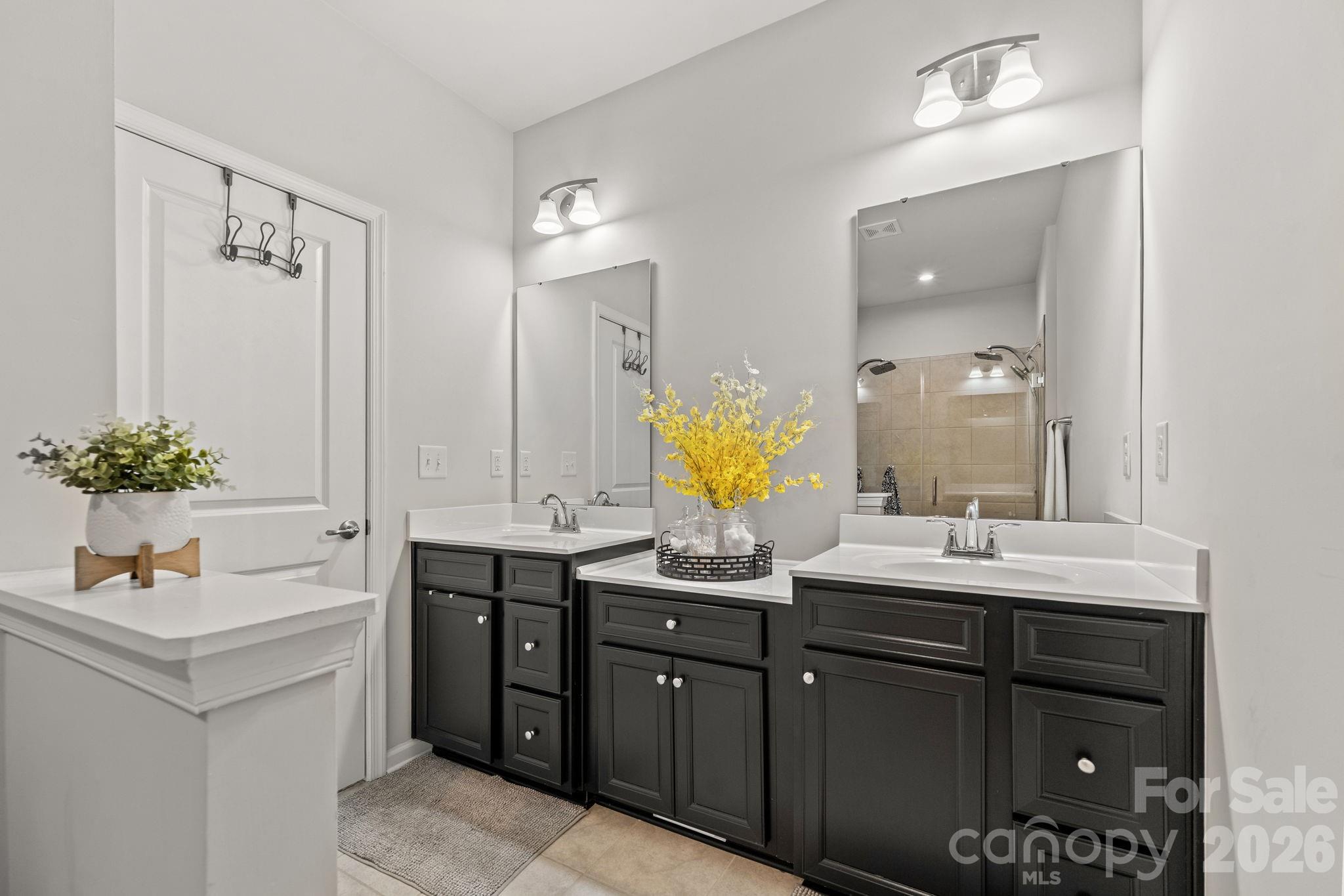435 Lahinch Drive Property Photo 19