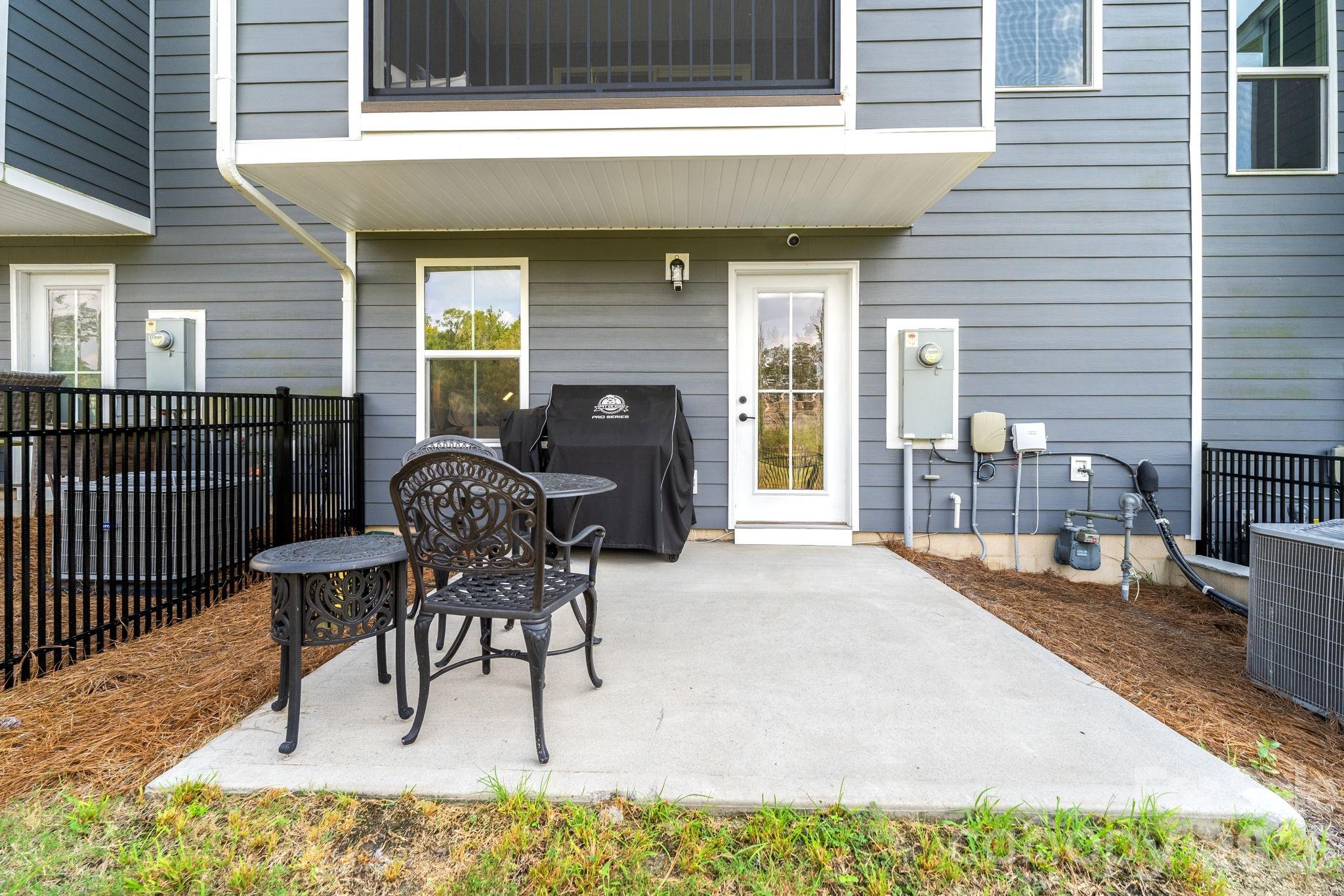 435 Lahinch Drive Property Photo 36