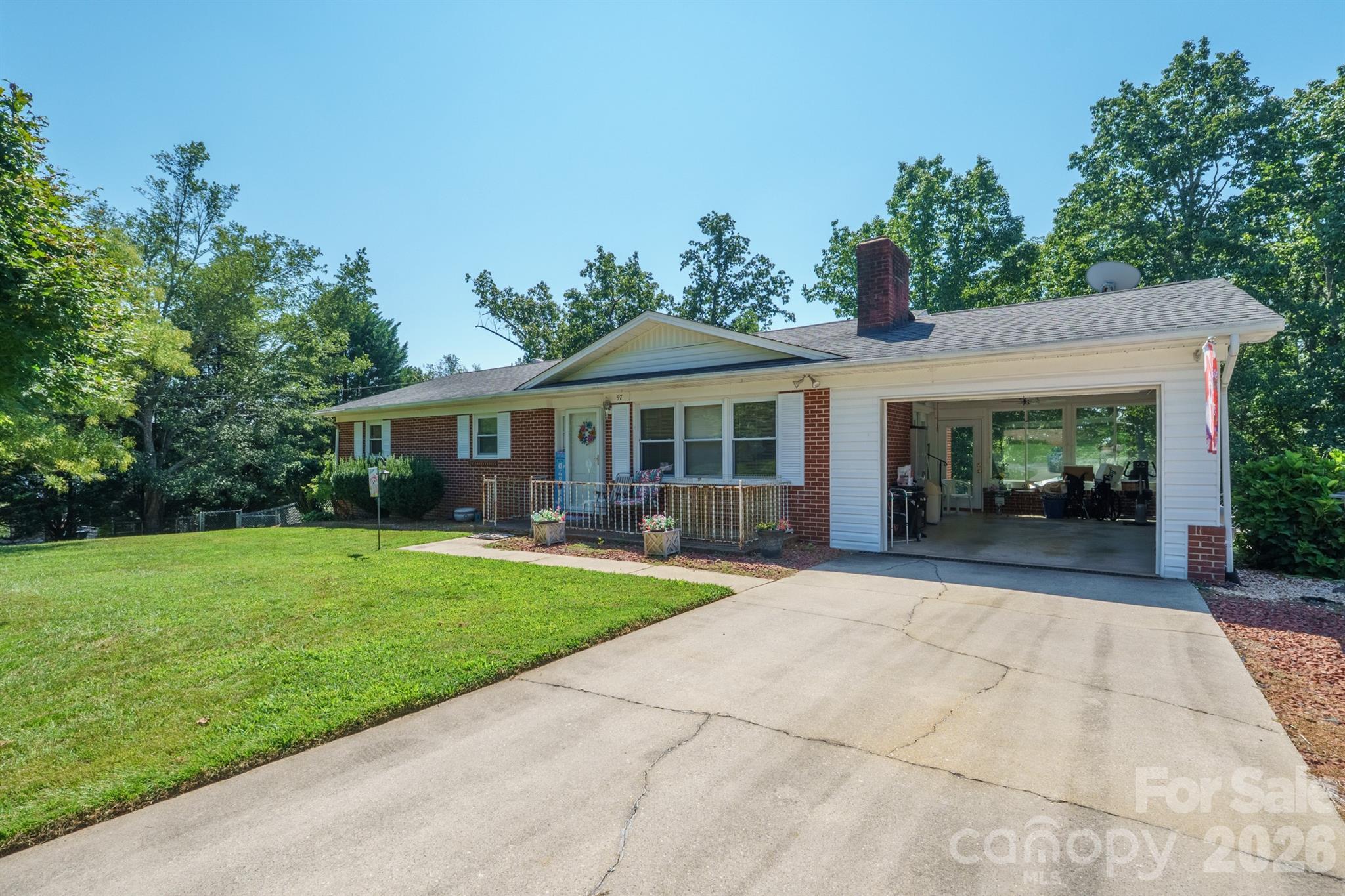 97 Willow Court Property Photo 1
