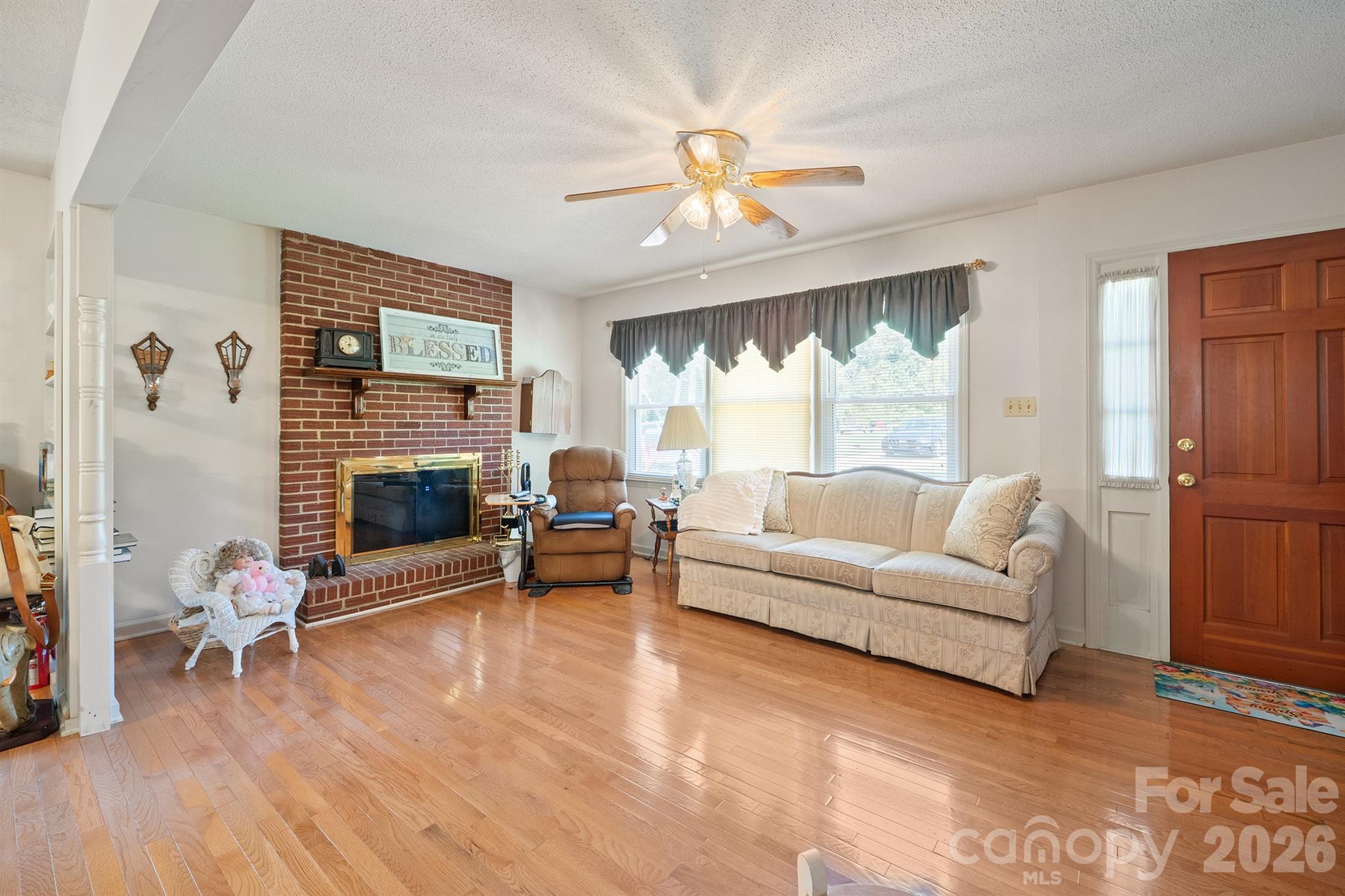 97 Willow Court Property Photo 7
