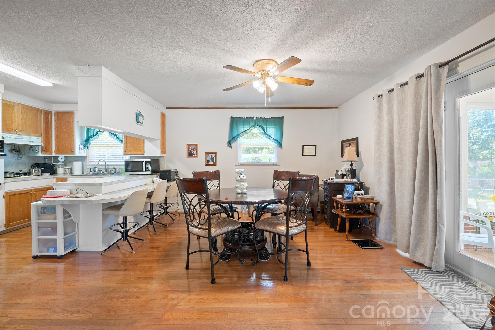 97 Willow Court Property Photo 10