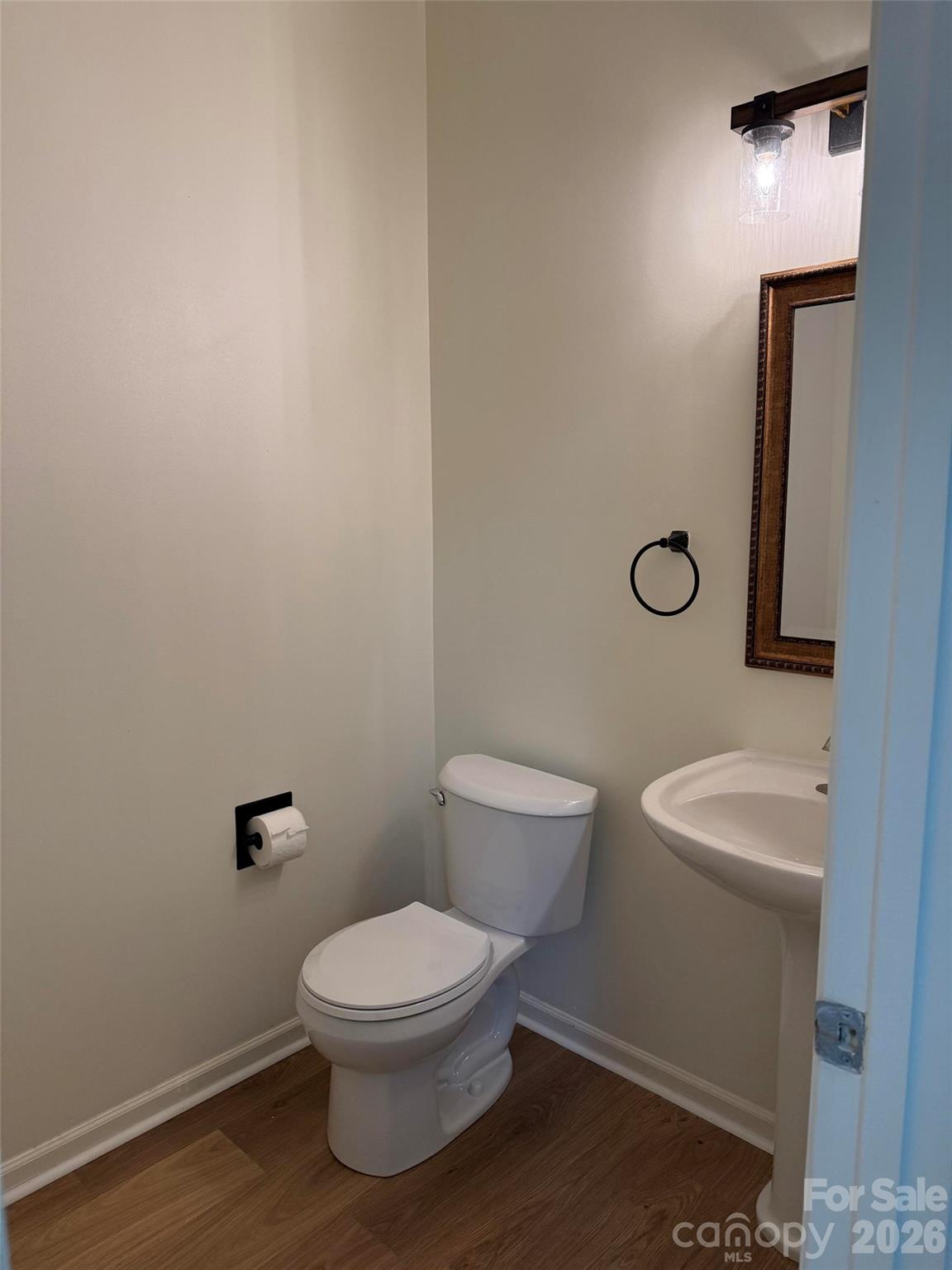 17234 Georgian Hall Drive Property Photo 8