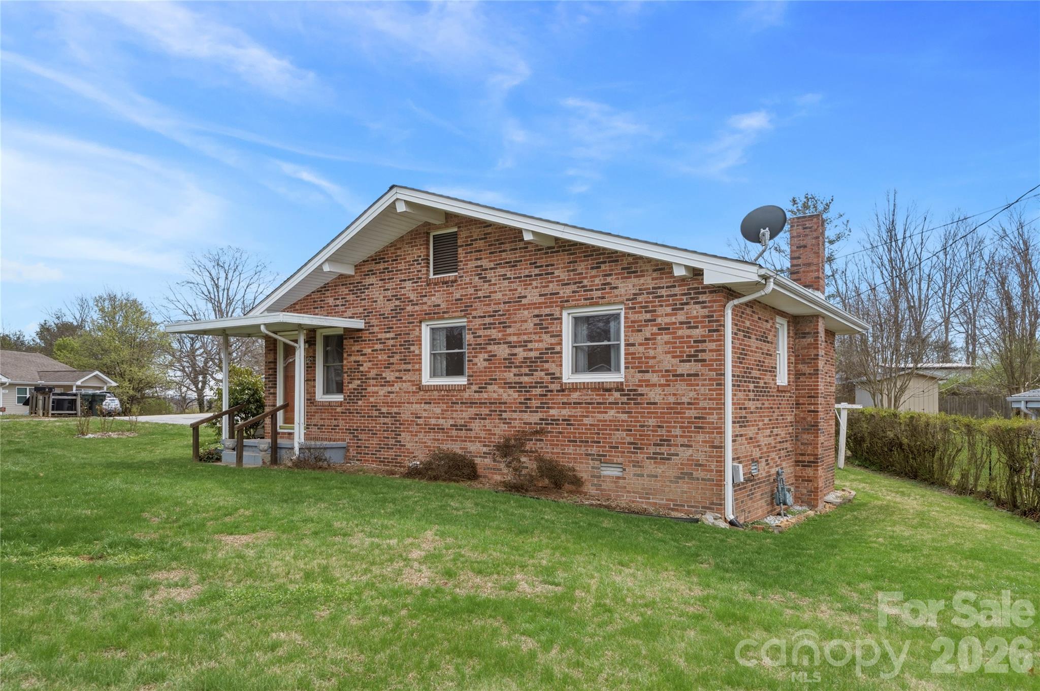 429 Jack Street Property Photo 1