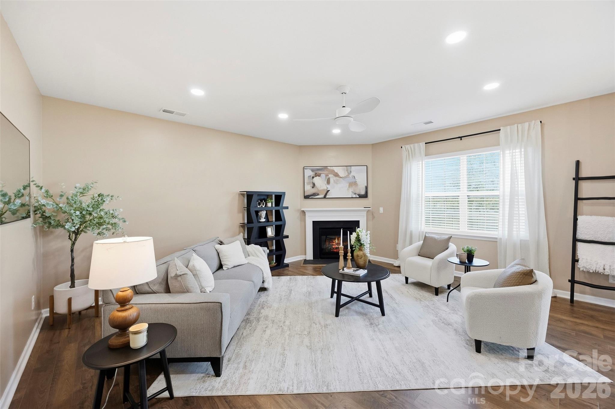 7572 Nolen Farm Drive Property Photo 1