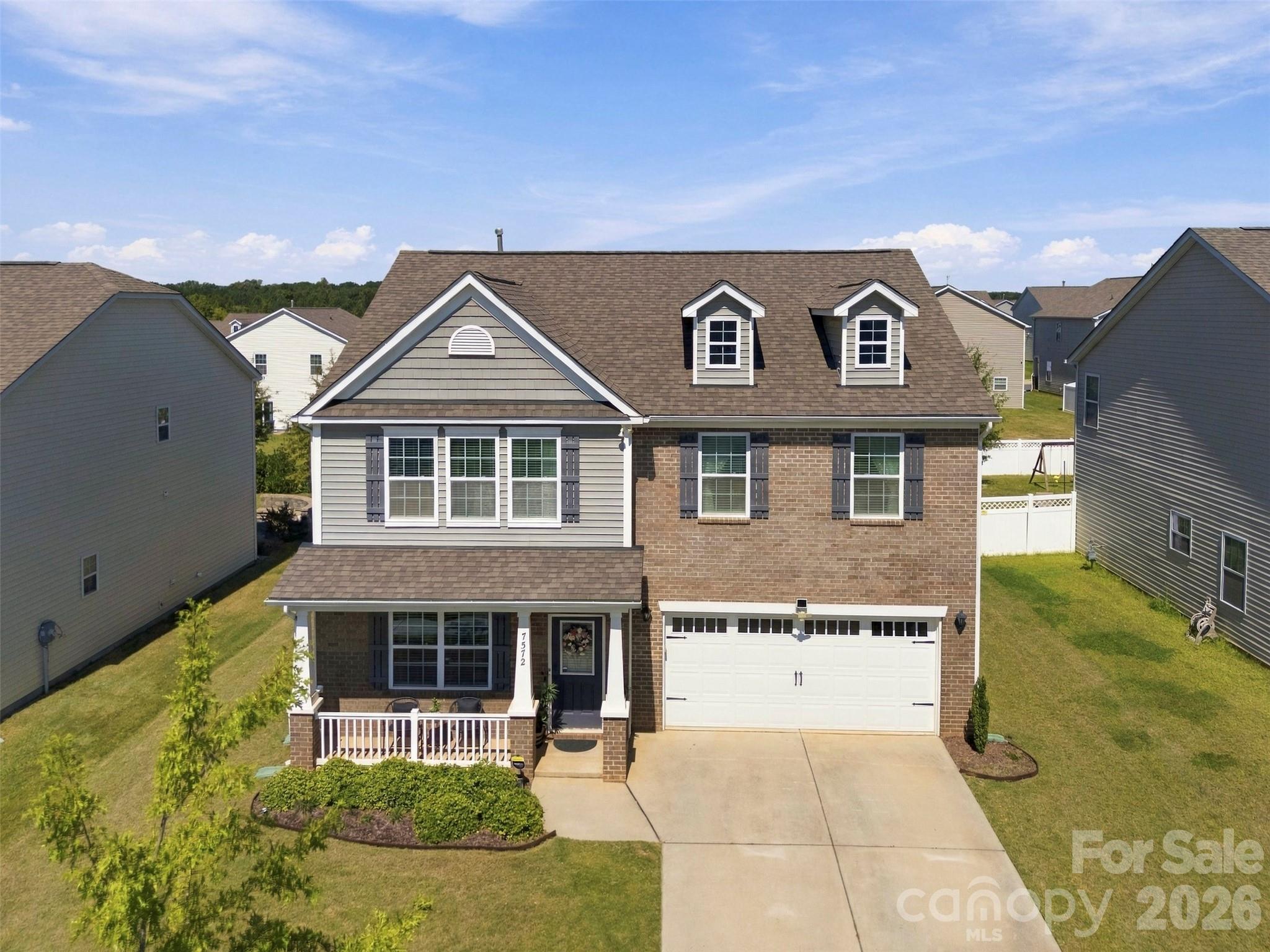 7572 Nolen Farm Drive Property Photo 3
