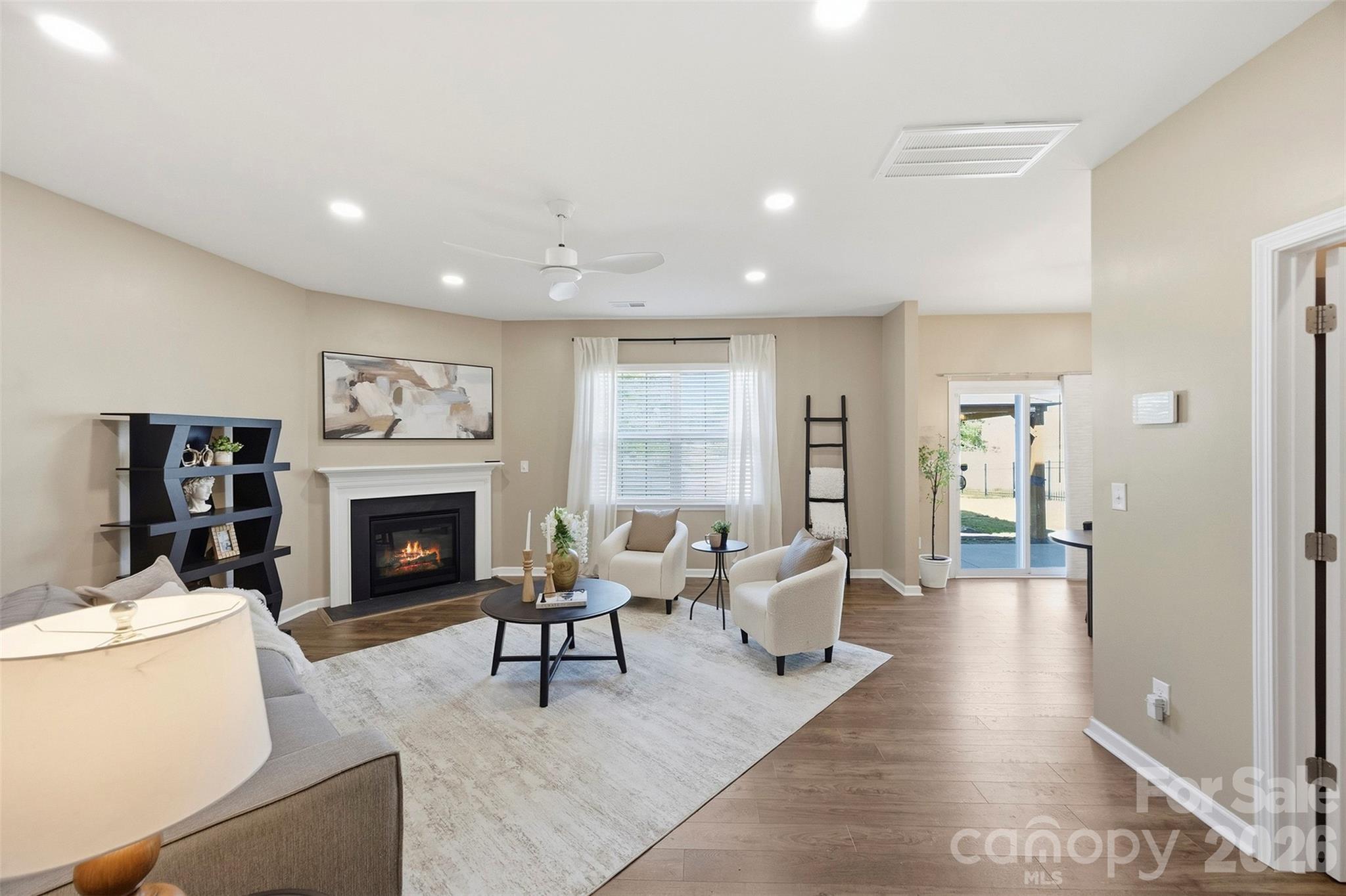 7572 Nolen Farm Drive Property Photo 11
