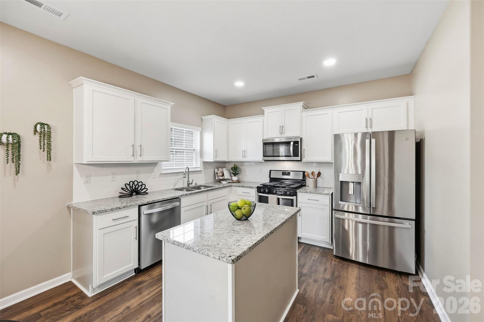7572 Nolen Farm Drive Property Photo 14