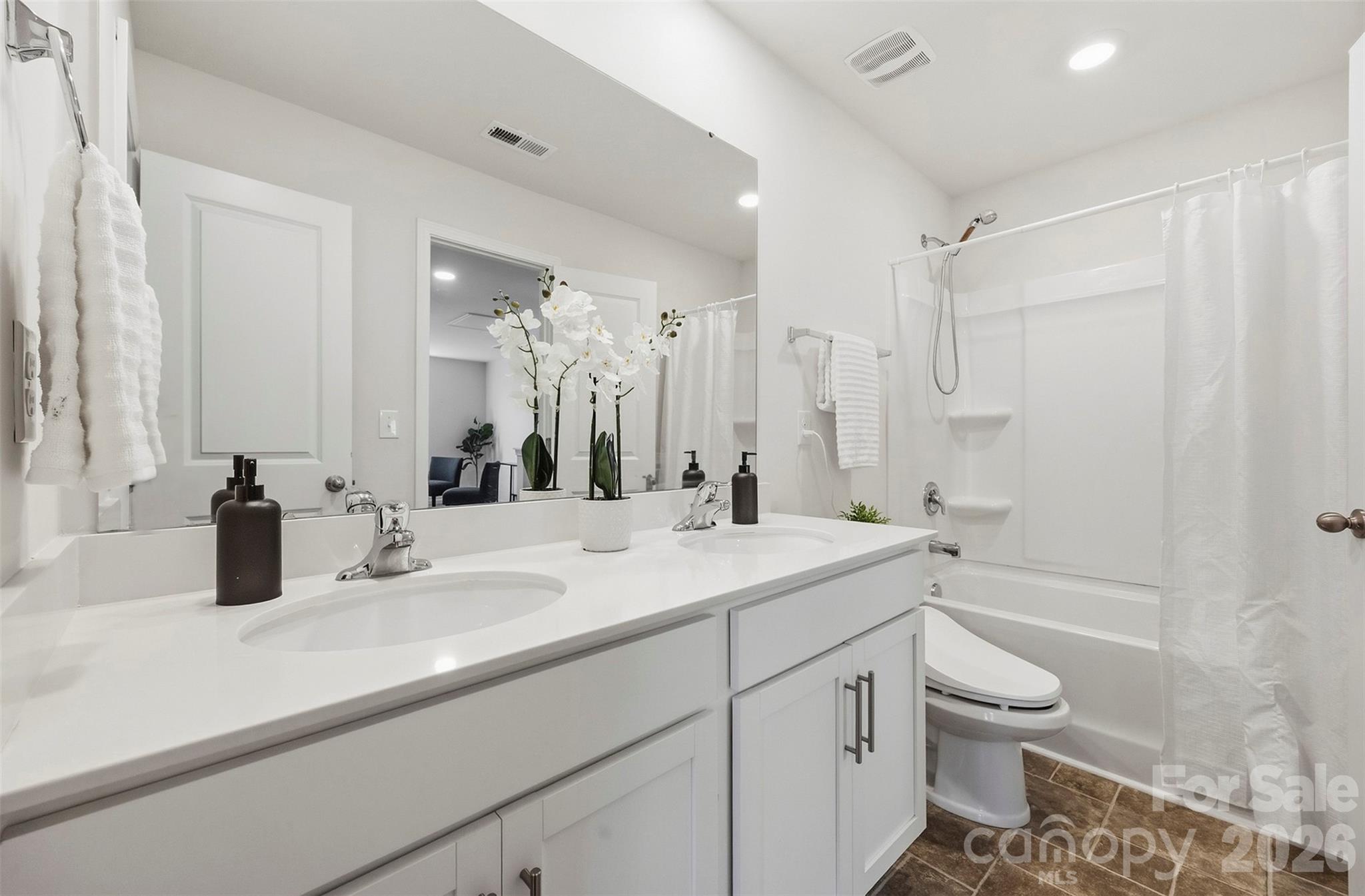 7572 Nolen Farm Drive Property Photo 34
