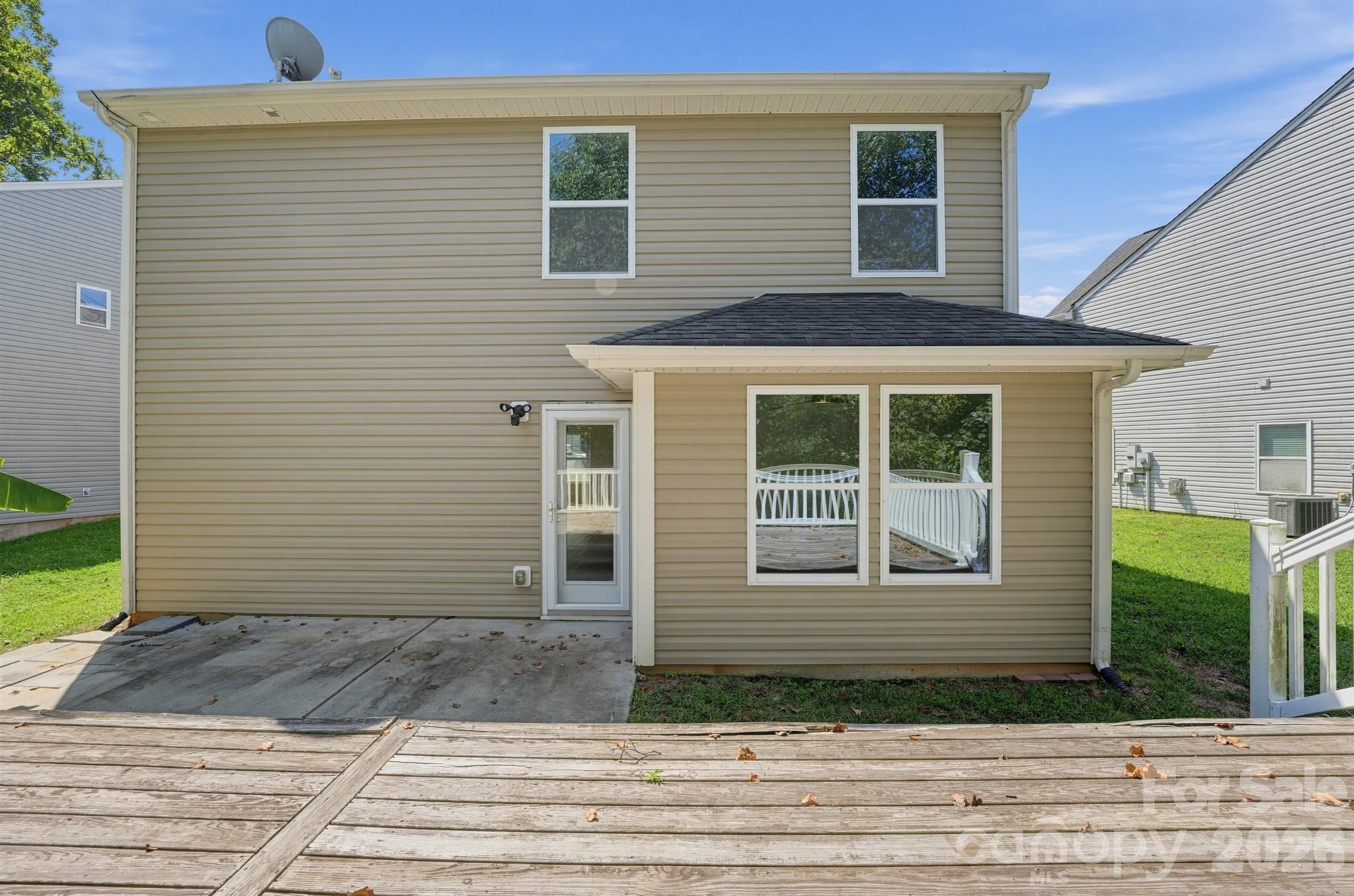 9830 Eagle Feathers Drive Property Photo 20