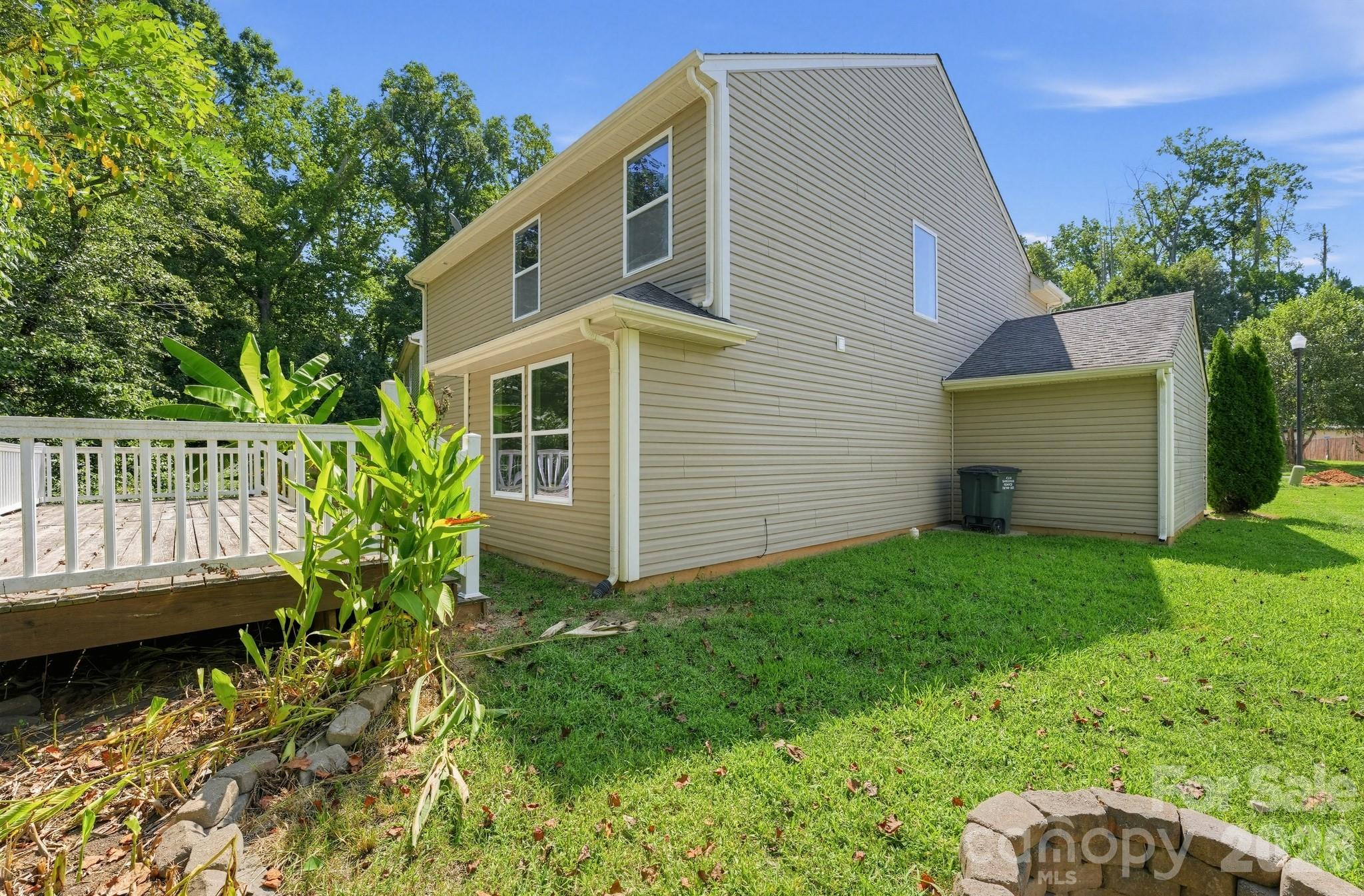 9830 Eagle Feathers Drive Property Photo 21