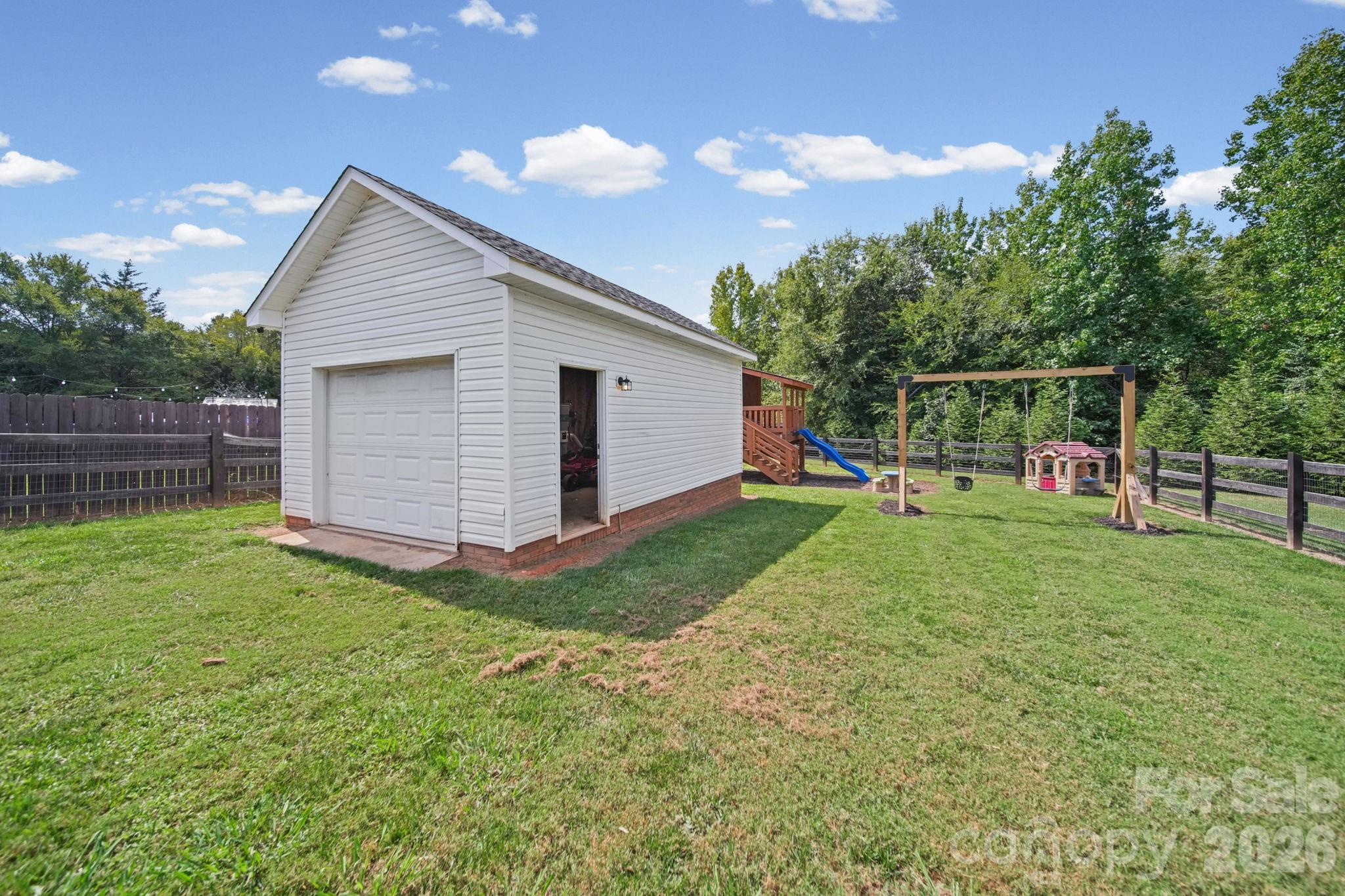 708 Paint Circle Property Photo 35