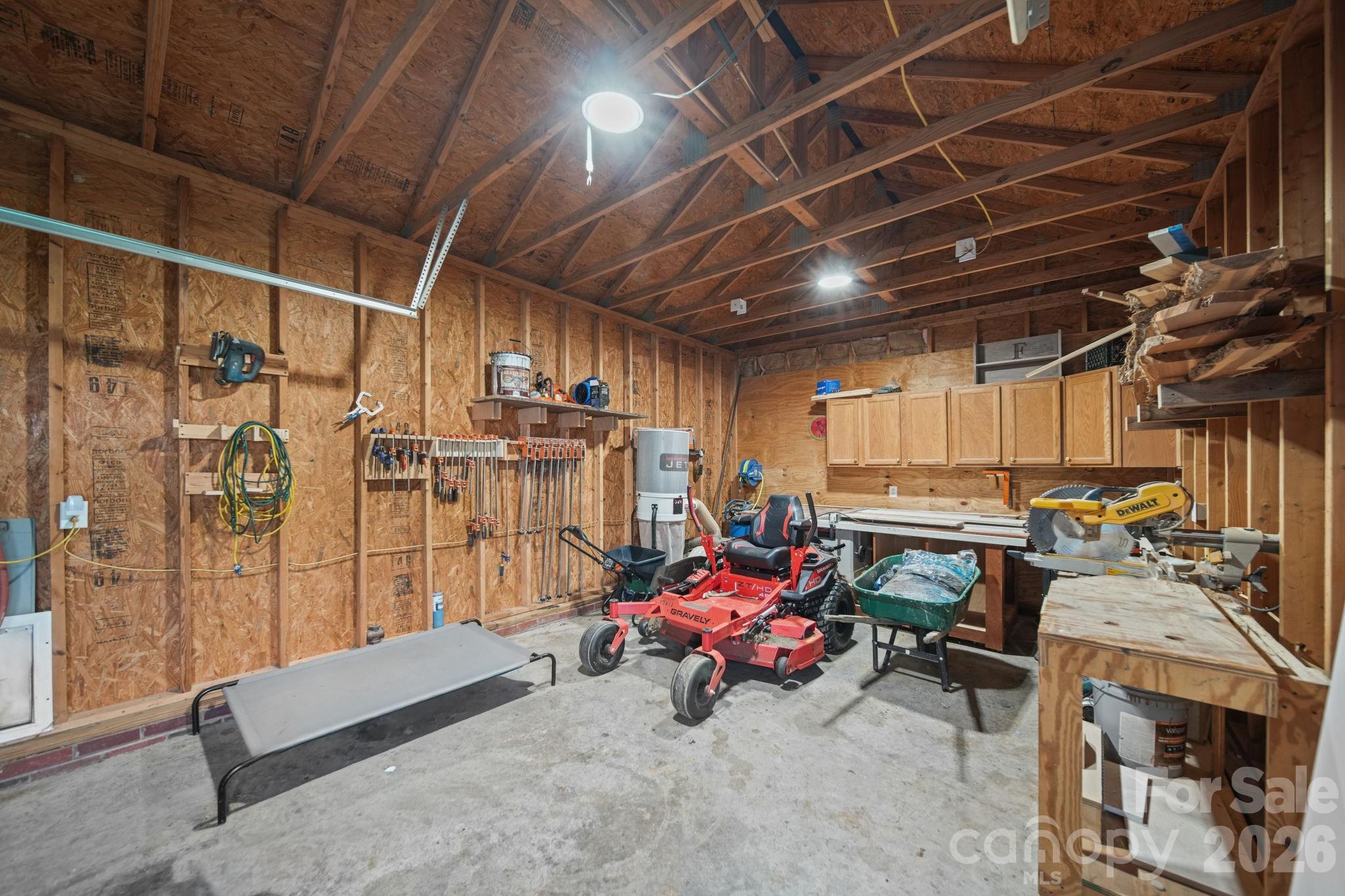 708 Paint Circle Property Photo 36