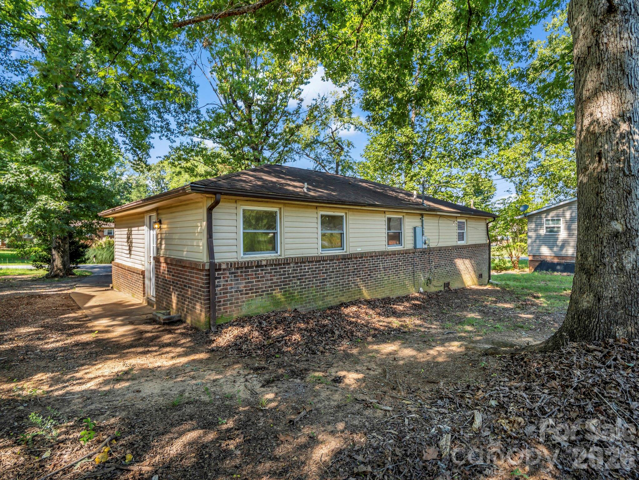 254 Oldcastle Lane 49 Property Photo 2