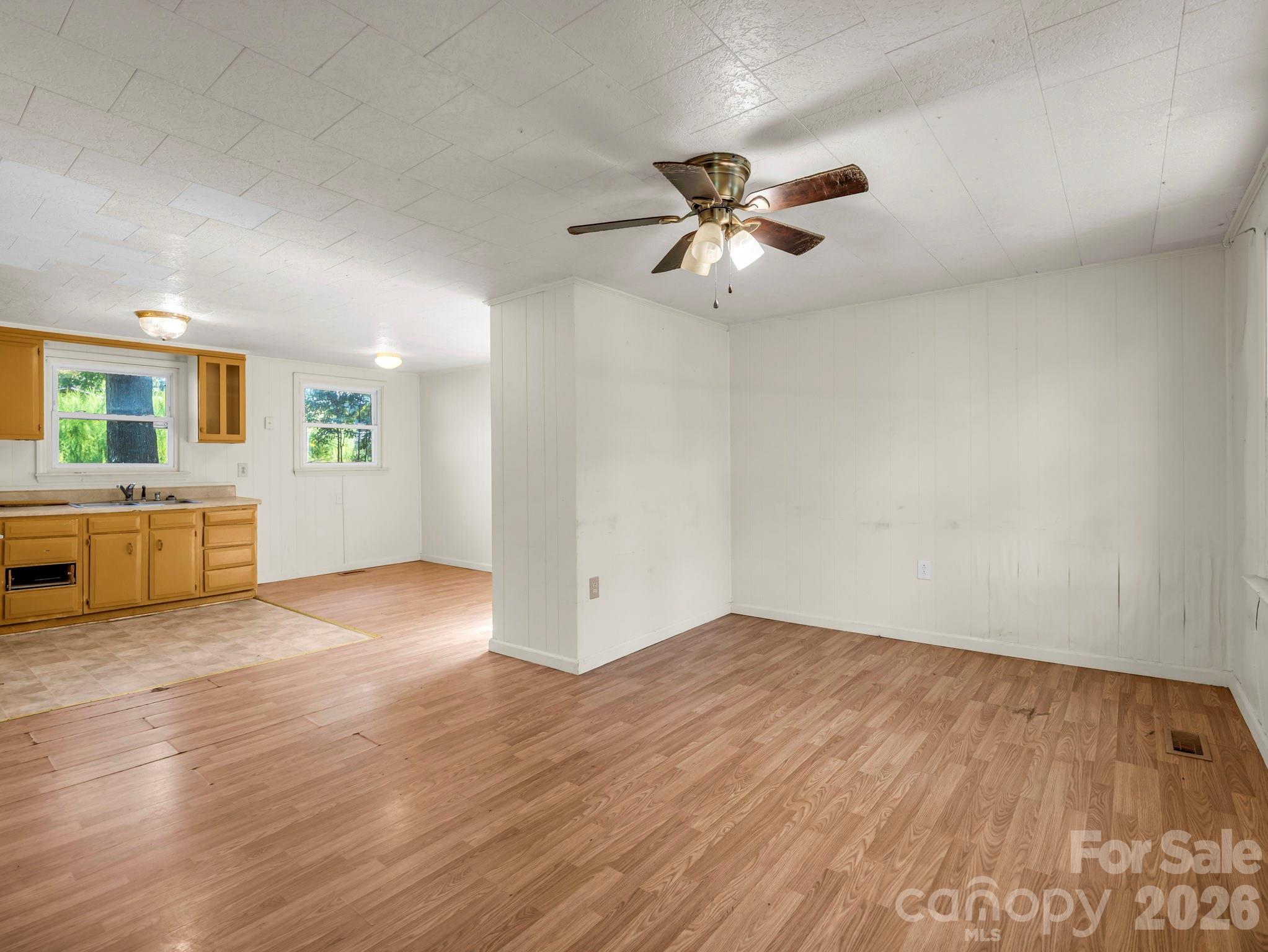 254 Oldcastle Lane 49 Property Photo 3